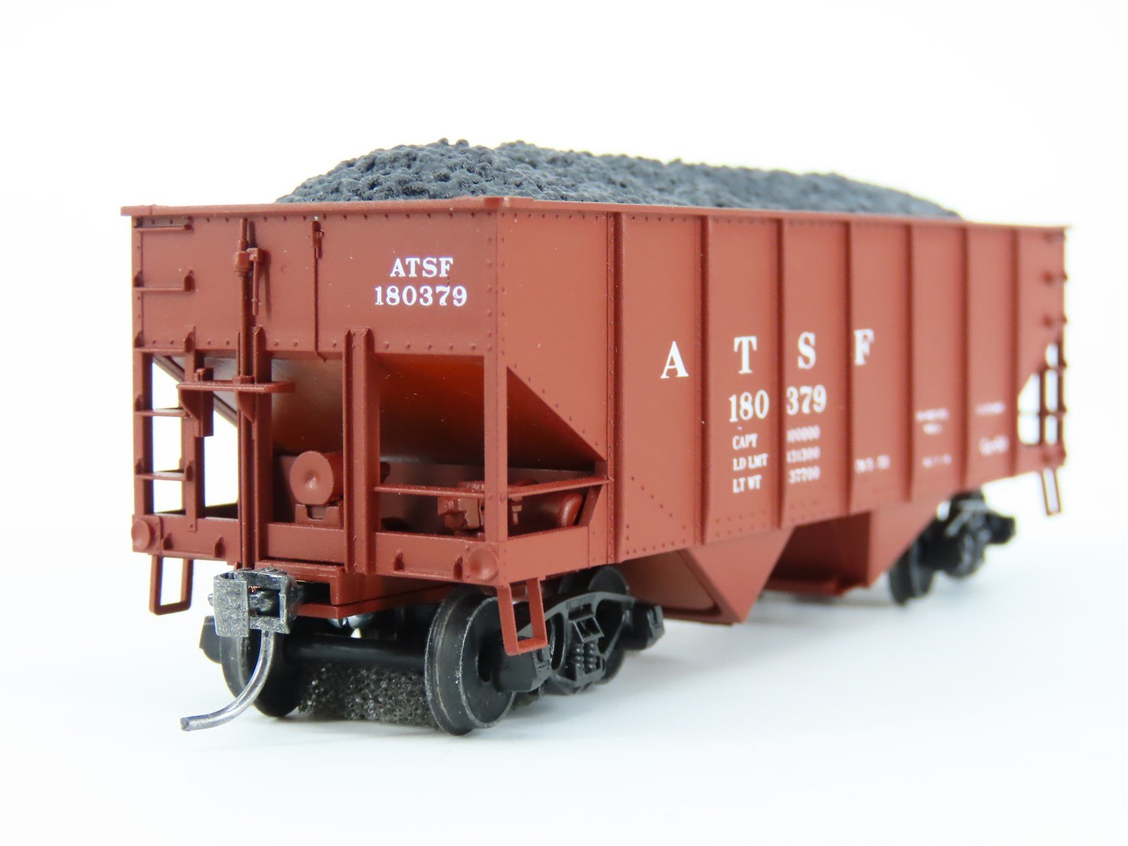 HO Scale Accurail 2501 ATSF Santa Fe 2-Bay Hopper #180379 w/ Load - Upgraded