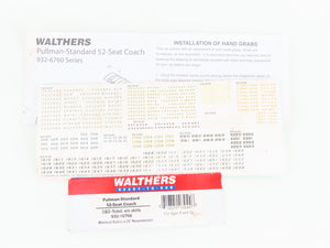HO Scale Walthers 932-16766 C&O Railway 52-Seat Coach Passenger Car #1439