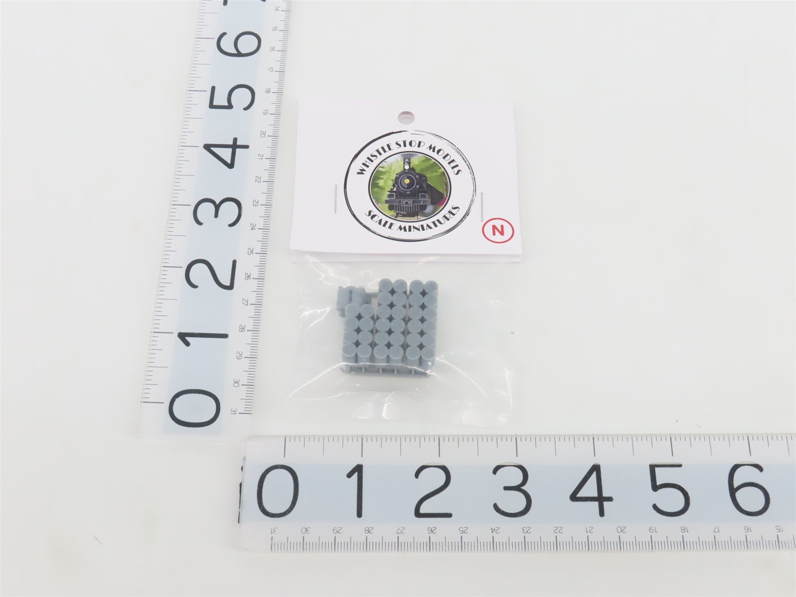 N 1/160 Scale Whistle Stop Models N1006 3D Printed Pallet w/55 Gal Drums Scenery