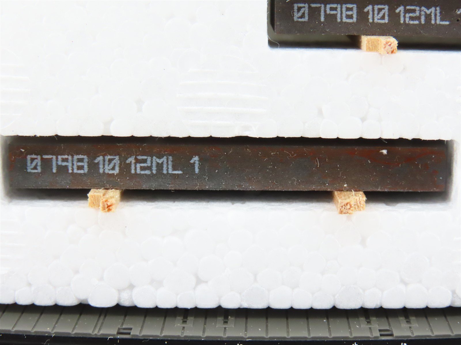 HO Scale Marklin 48664 DB Deutsche Bahn Steel Slab Heavy Duty Flatcar 2-Pack