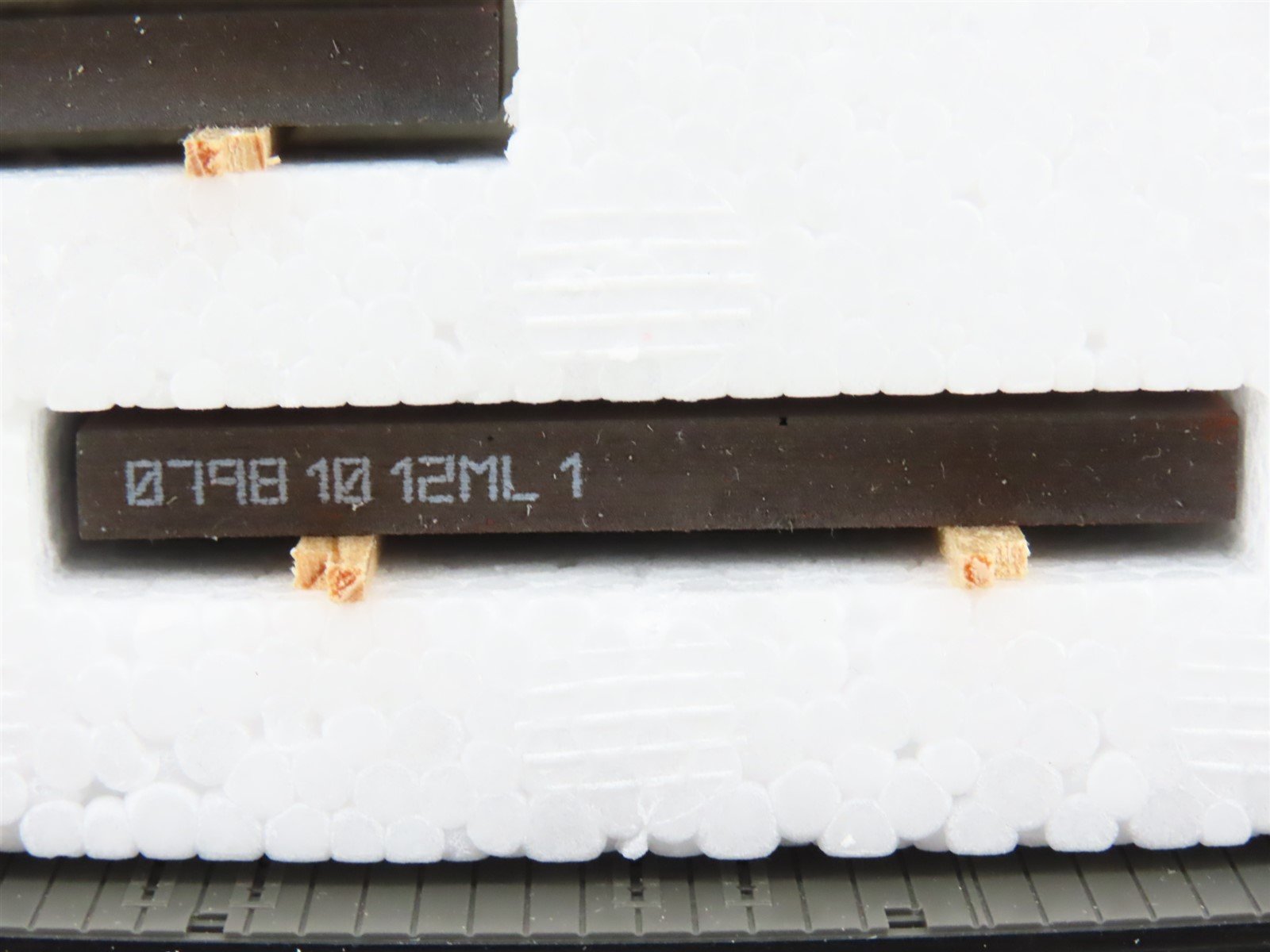 HO Scale Marklin 48664 DB Deutsche Bahn Steel Slab Heavy Duty Flatcar 2-Pack