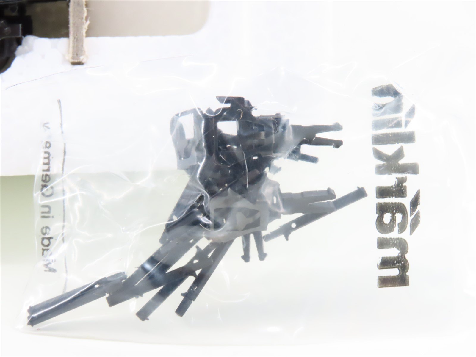 HO Scale Marklin 48664 DB Deutsche Bahn Steel Slab Heavy Duty Flatcar 2-Pack