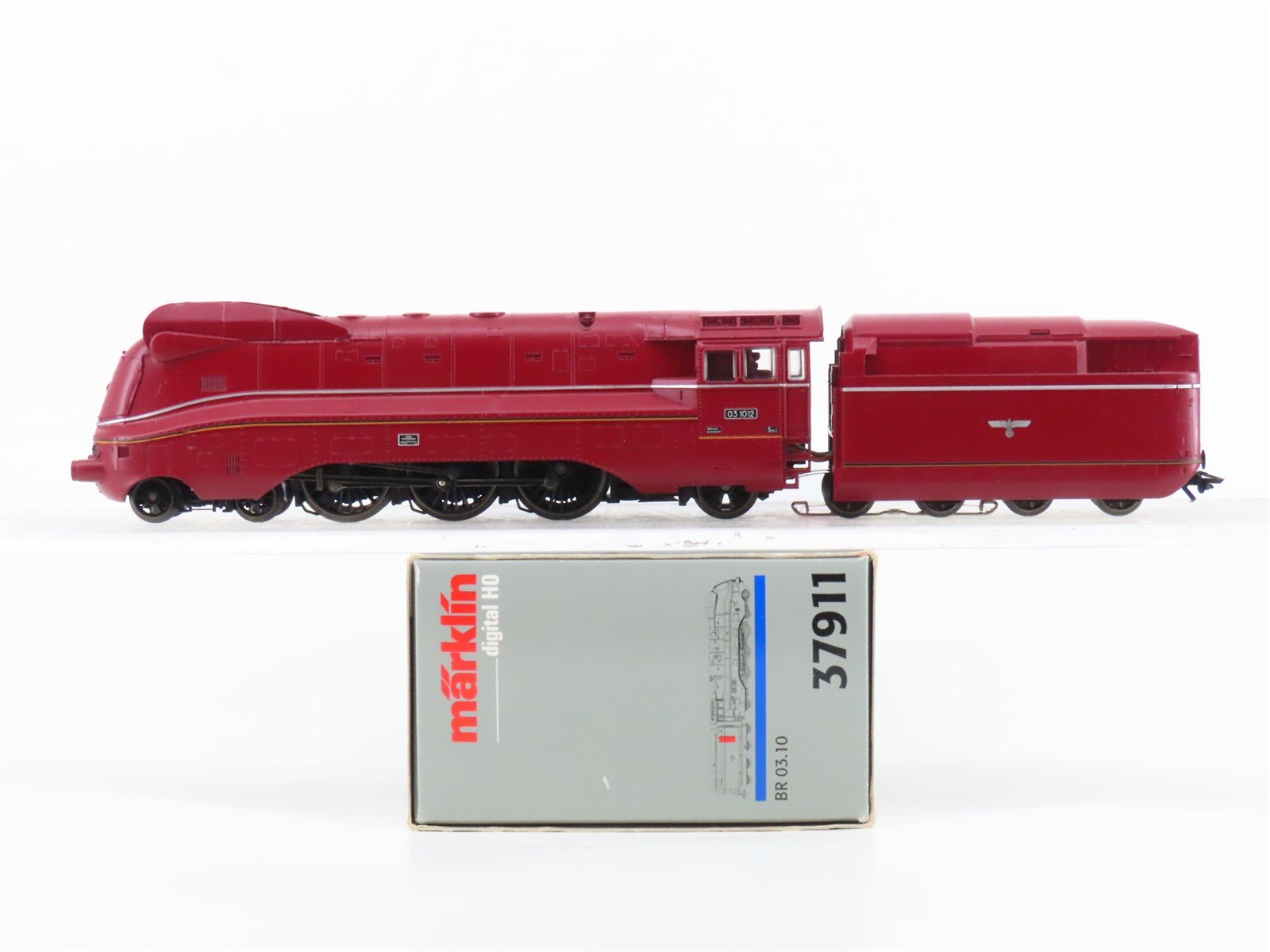HO Scale Marklin 37911 DRG German 4-6-2 Streamlined Steam Locomotive #031012