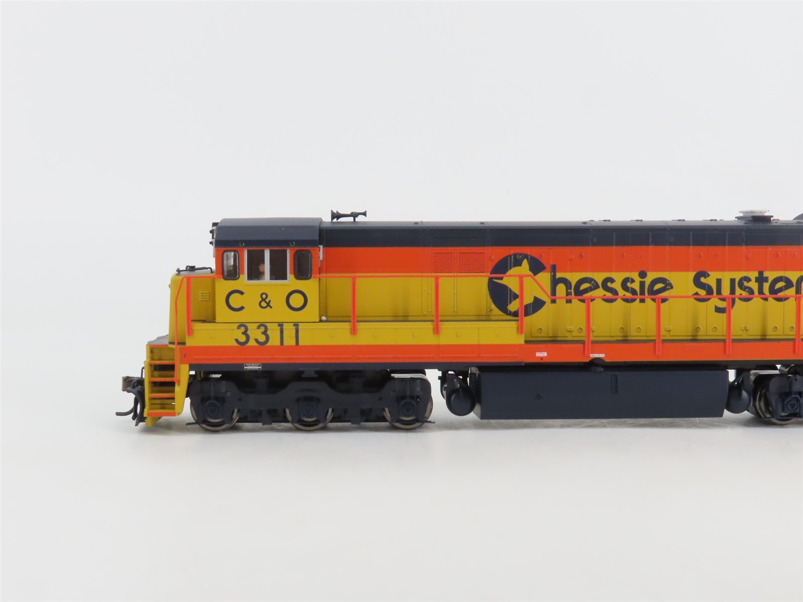 HO Scale Atlas Master 7418 C&O Chessie System GE U30C Ph. 2 Diesel #3311 w/ DCC