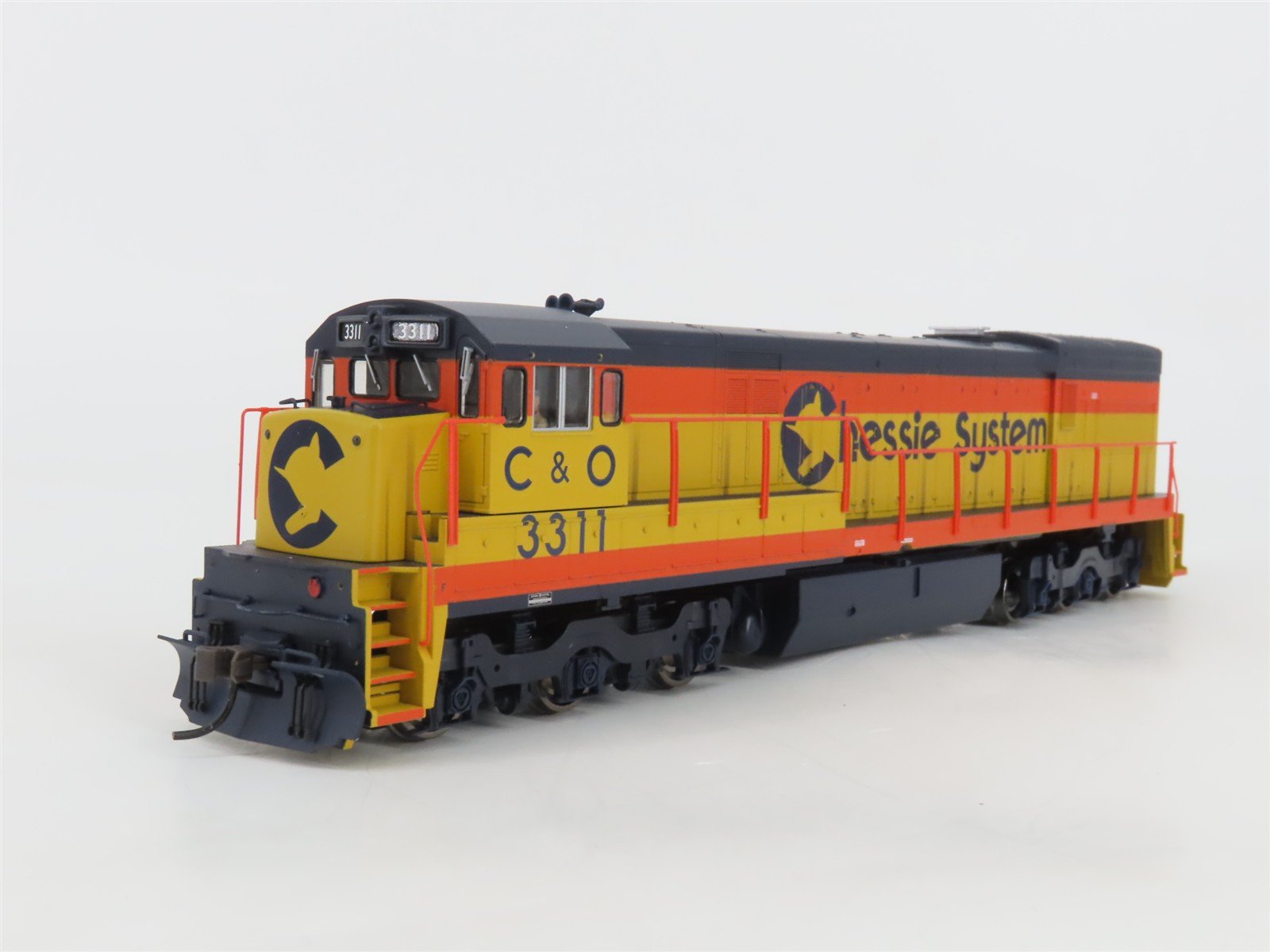 HO Scale Atlas Master 7418 C&O Chessie System GE U30C Ph. 2 Diesel #3311 w/ DCC