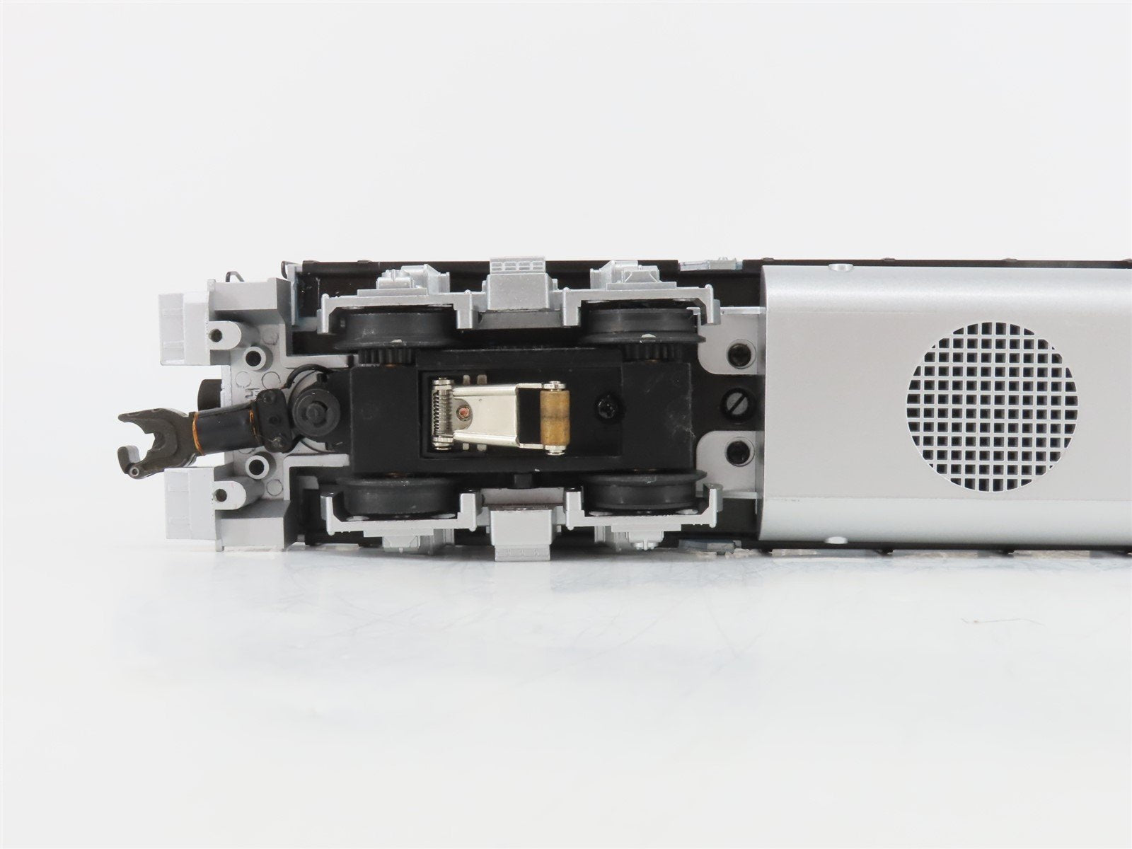 O Gauge 3-Rail MTH MT-2142LP GM EMD Demonstrator GP20 Diesel #5627 w/ Sound