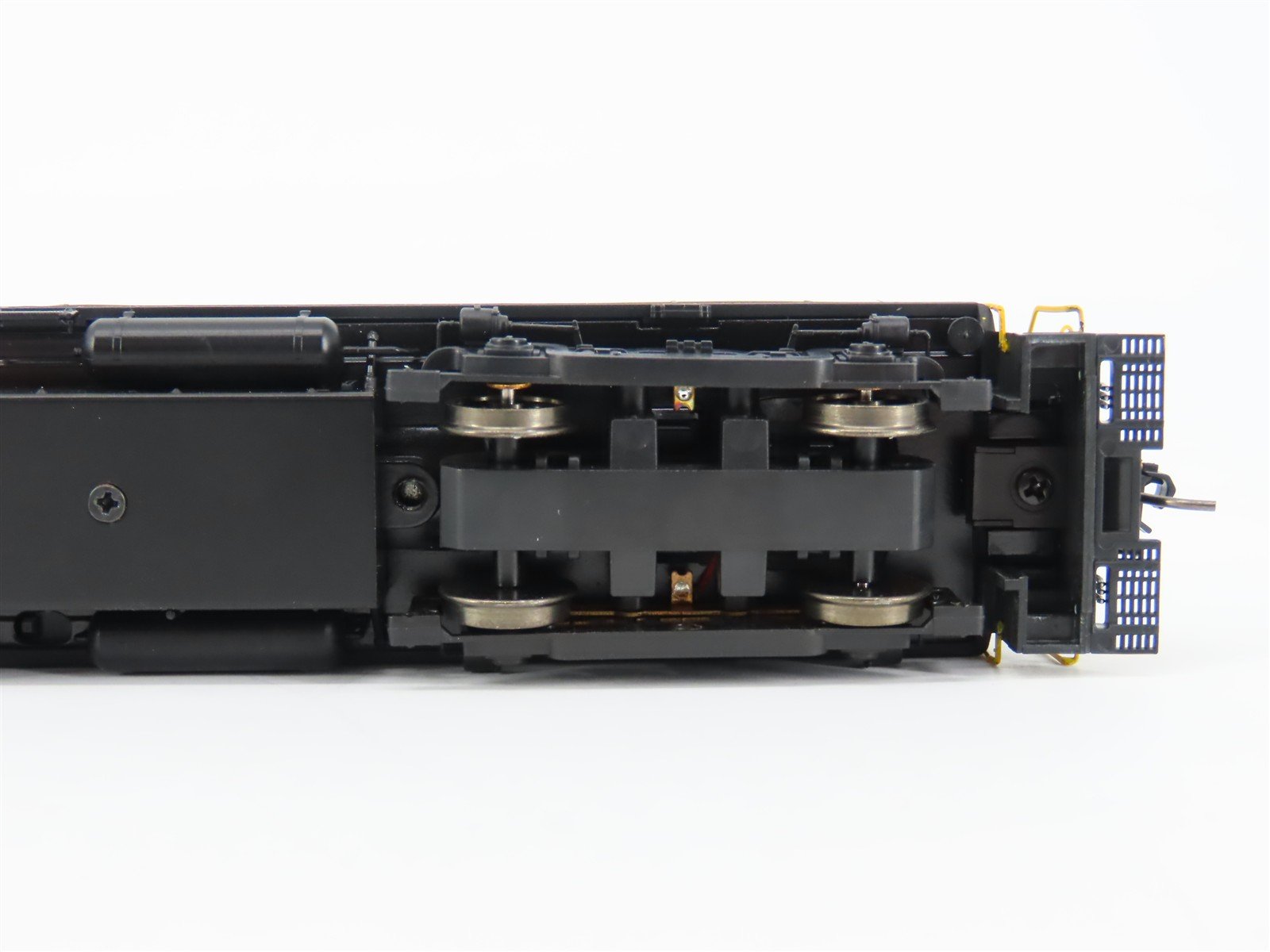 HO Bowser Executive 24688 PRR ALCO RS-3 Ph. III Diesel #8595 w/ DCC & Sound