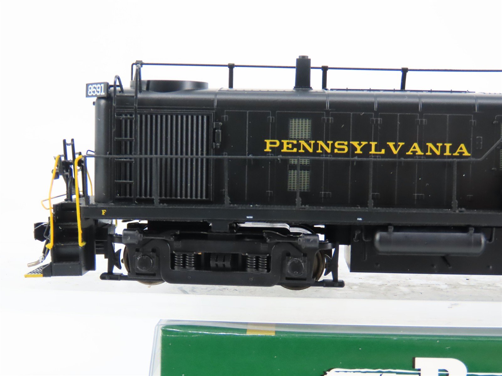 HO Bowser Executive 24686 PRR ALCO RS-3 Ph. III Diesel #8591 w/ DCC & Sound