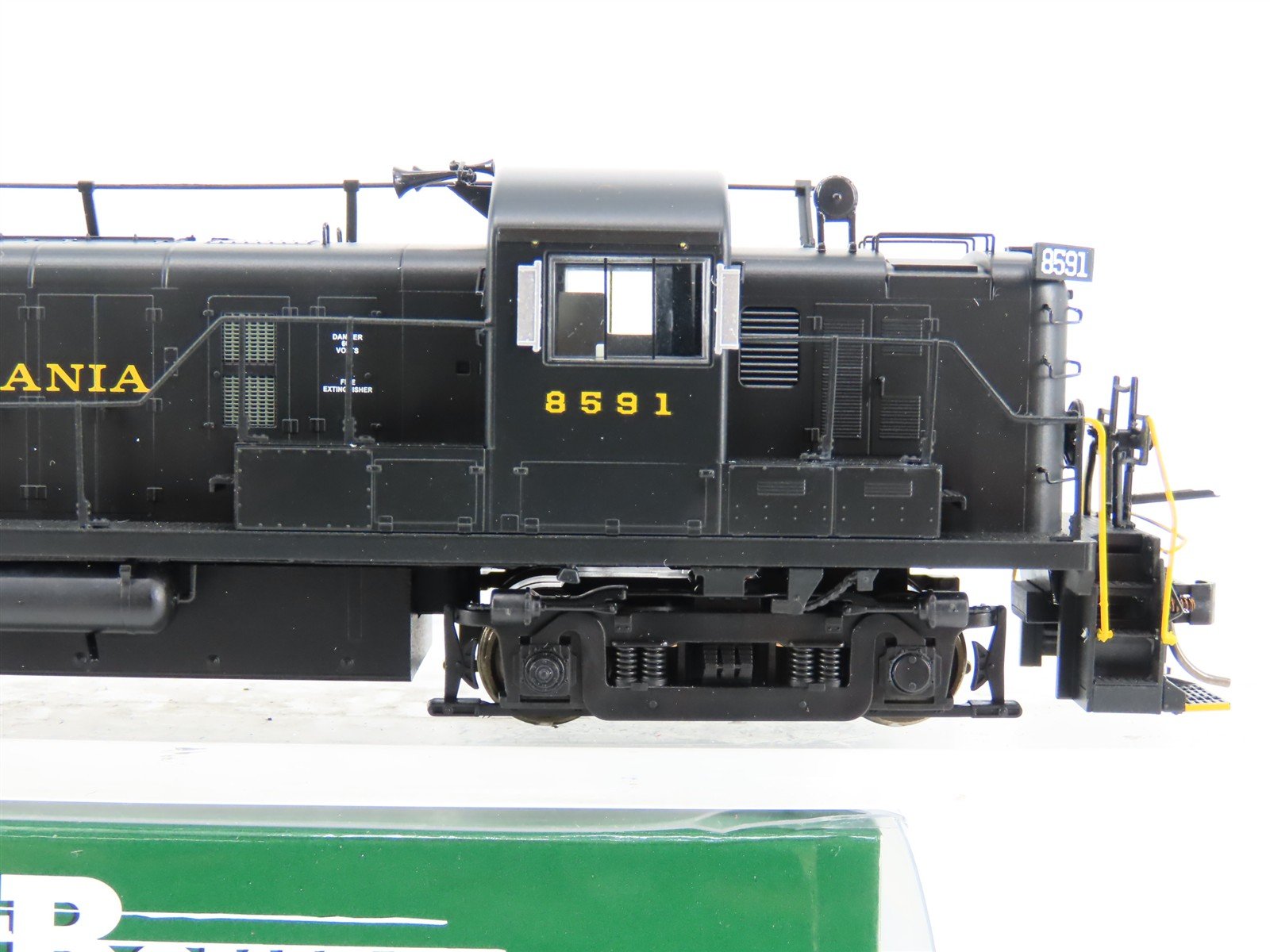 HO Bowser Executive 24686 PRR ALCO RS-3 Ph. III Diesel #8591 w/ DCC & Sound