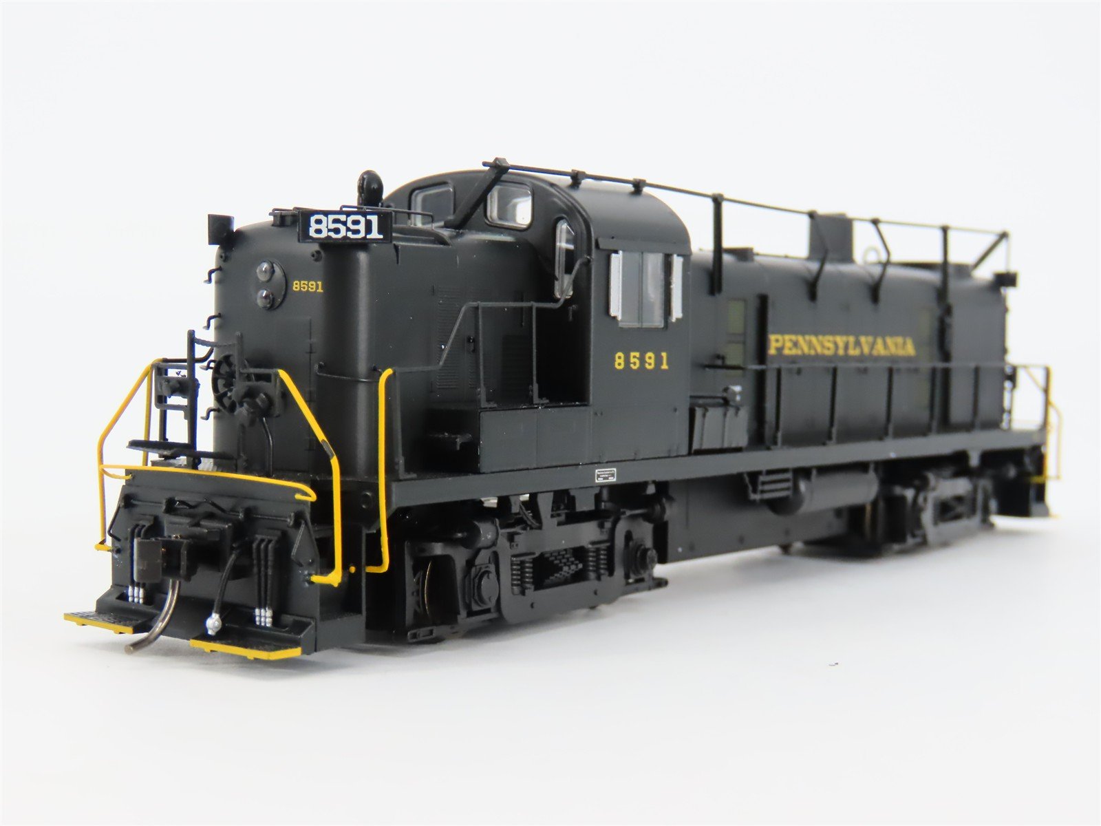 HO Bowser Executive 24686 PRR ALCO RS-3 Ph. III Diesel #8591 w/ DCC & Sound