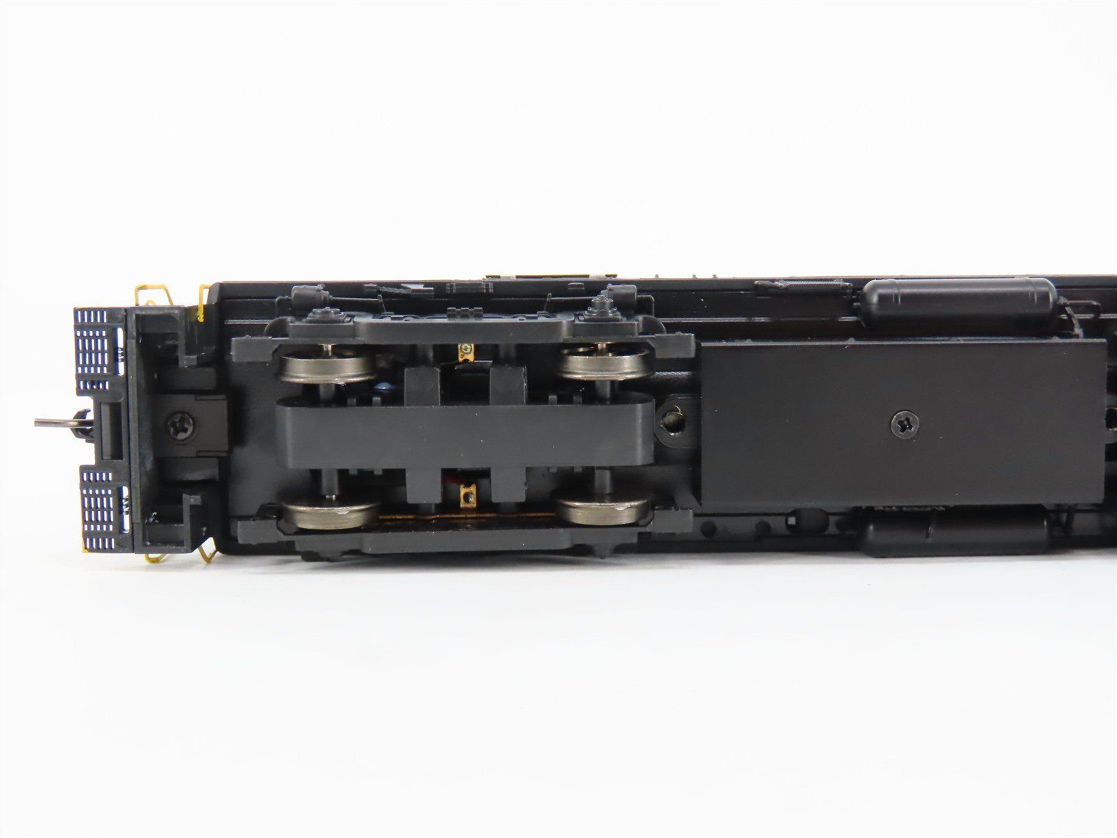 HO Bowser Executive 24686 PRR ALCO RS-3 Ph. III Diesel #8591 w/ DCC & Sound