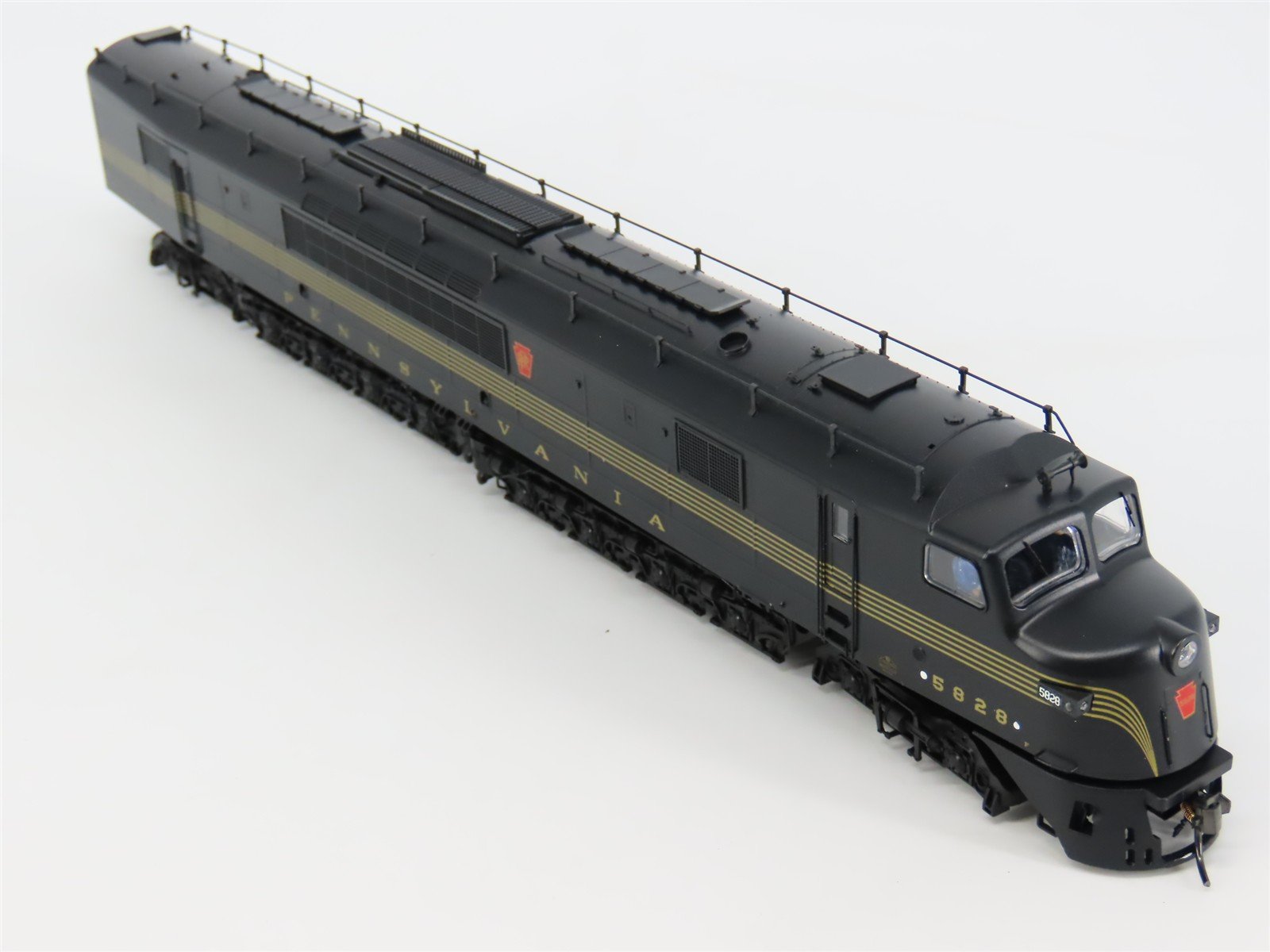 HO Broadway Limited BLI 2090 PRR Baldwin Centipede A/A Diesel Set - Paragon2