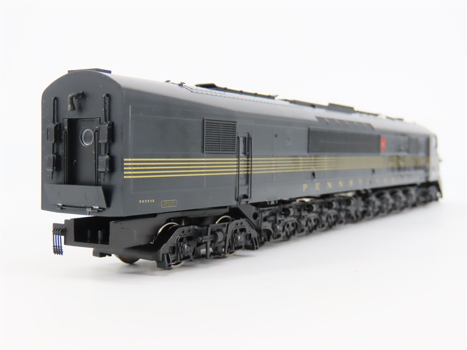 HO Broadway Limited BLI 2090 PRR Baldwin Centipede A/A Diesel Set - Paragon2