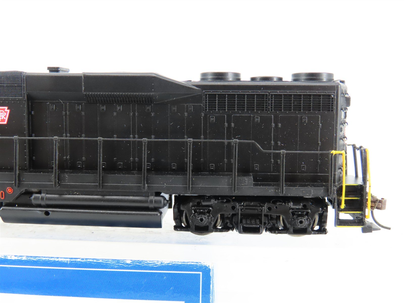 HO Scale Bachmann 60807 PRR Pennsylvania GP30 Diesel #2205 w/ DCC