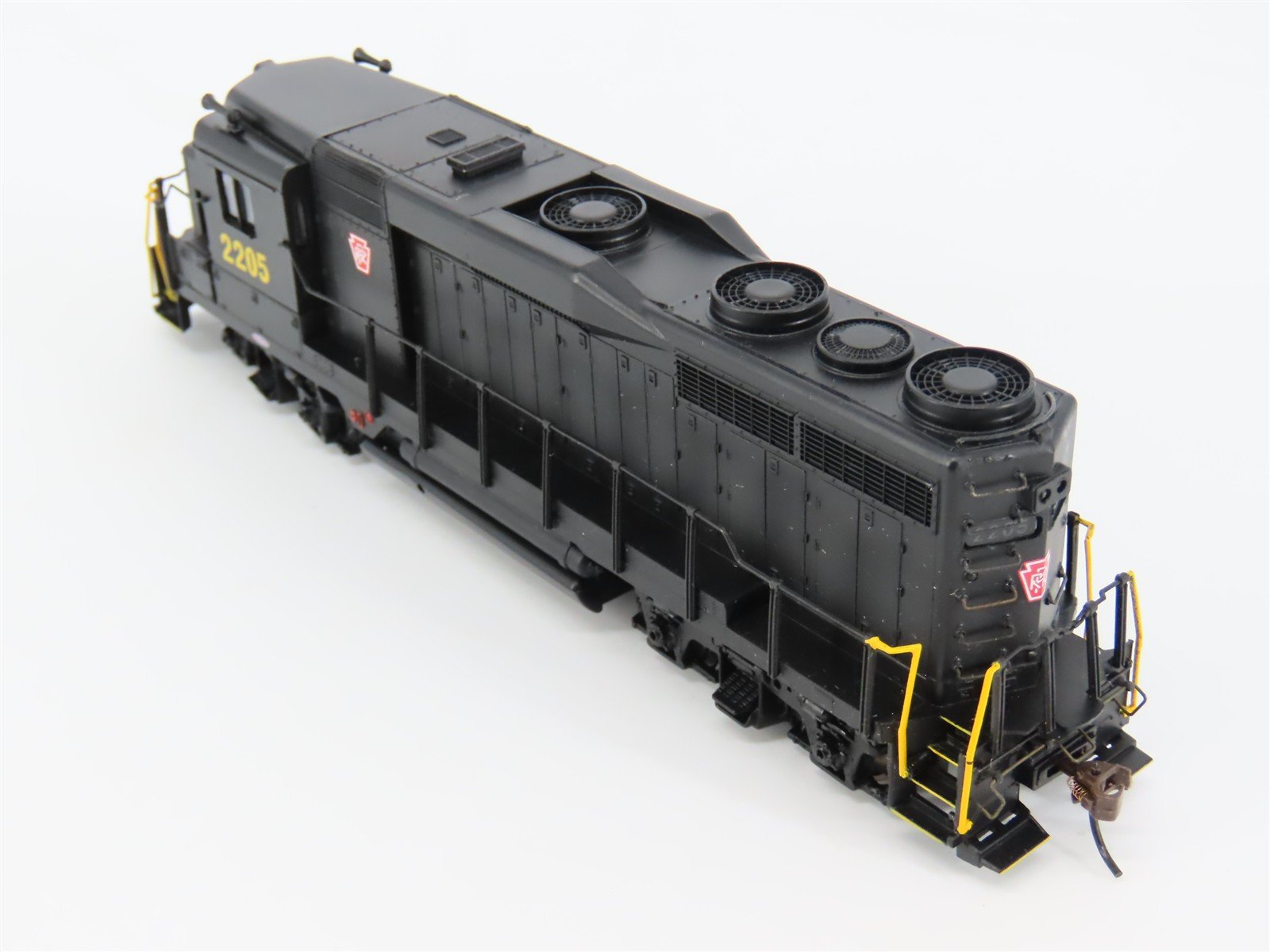 HO Scale Bachmann 60807 PRR Pennsylvania GP30 Diesel #2205 w/ DCC