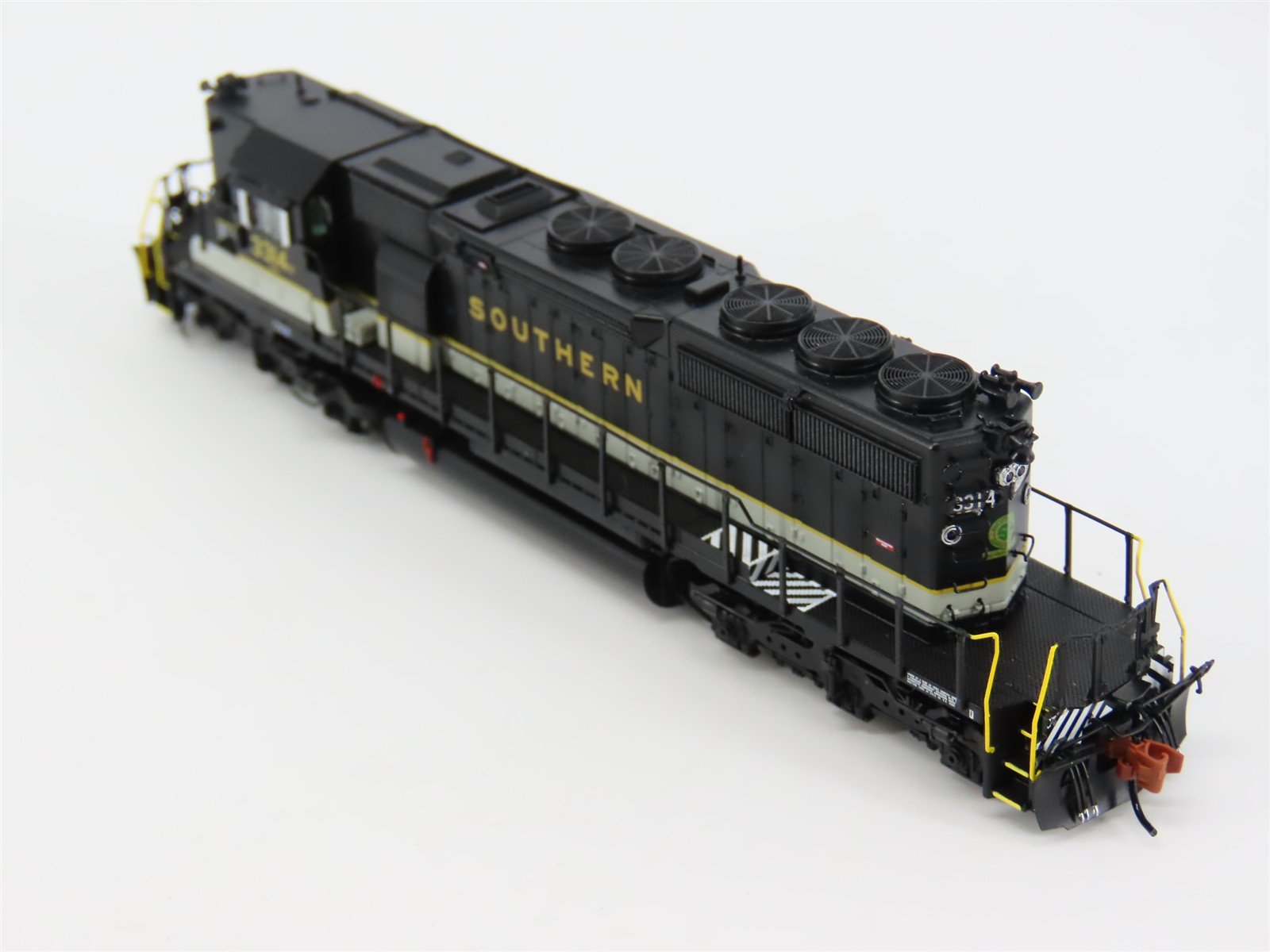N Scaletrains SXT33813 SOU Southern EMD SD40-2 Diesel #3314 w/ DCC & Sound