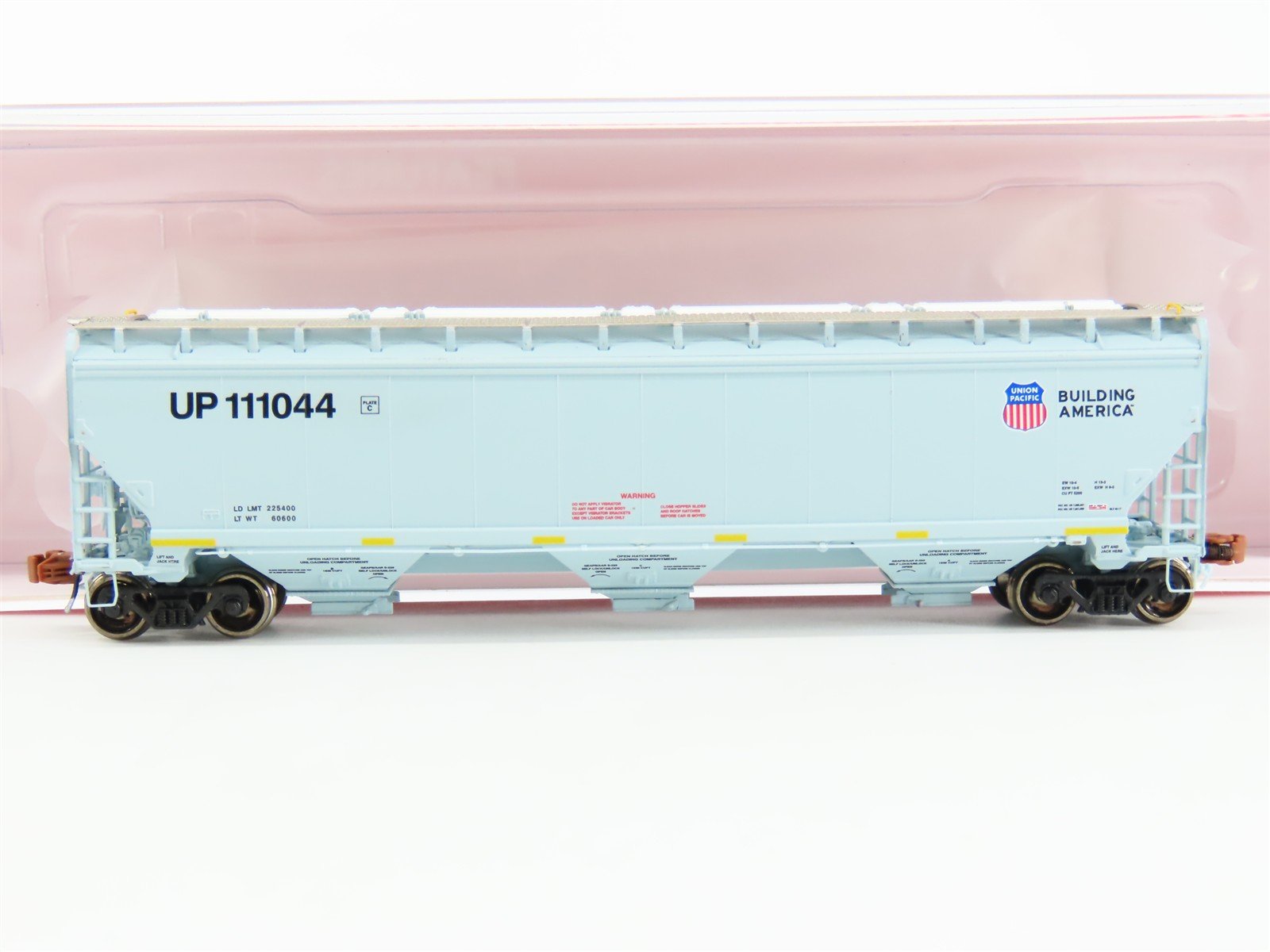 N Scaletrains Rivet Counter SXT33270 UP Building America 3-Bay Hopper #111044