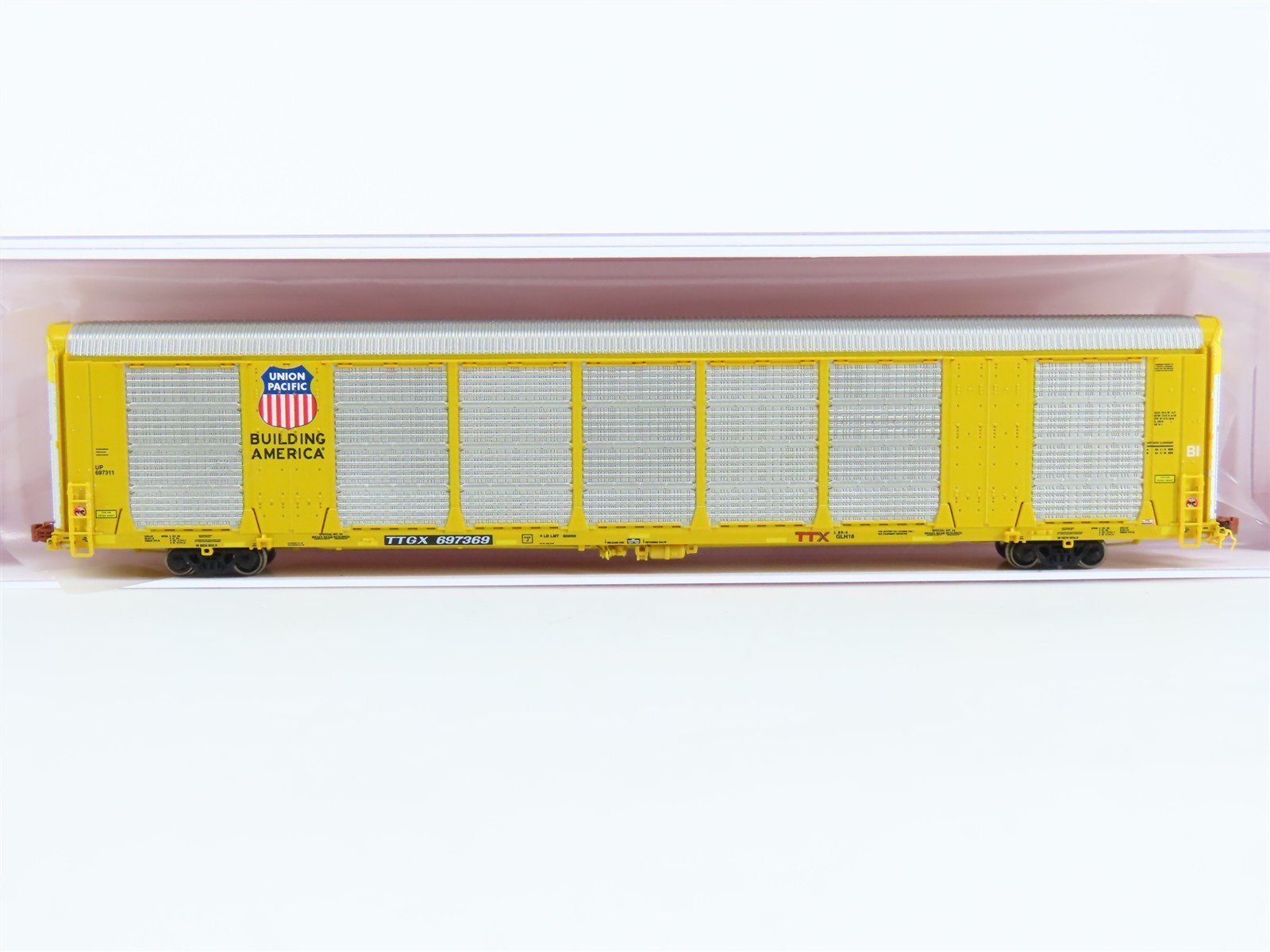 N Scaletrains Rivet Counter SXT33768 UP/TTGX Building America Auto Rack #697369