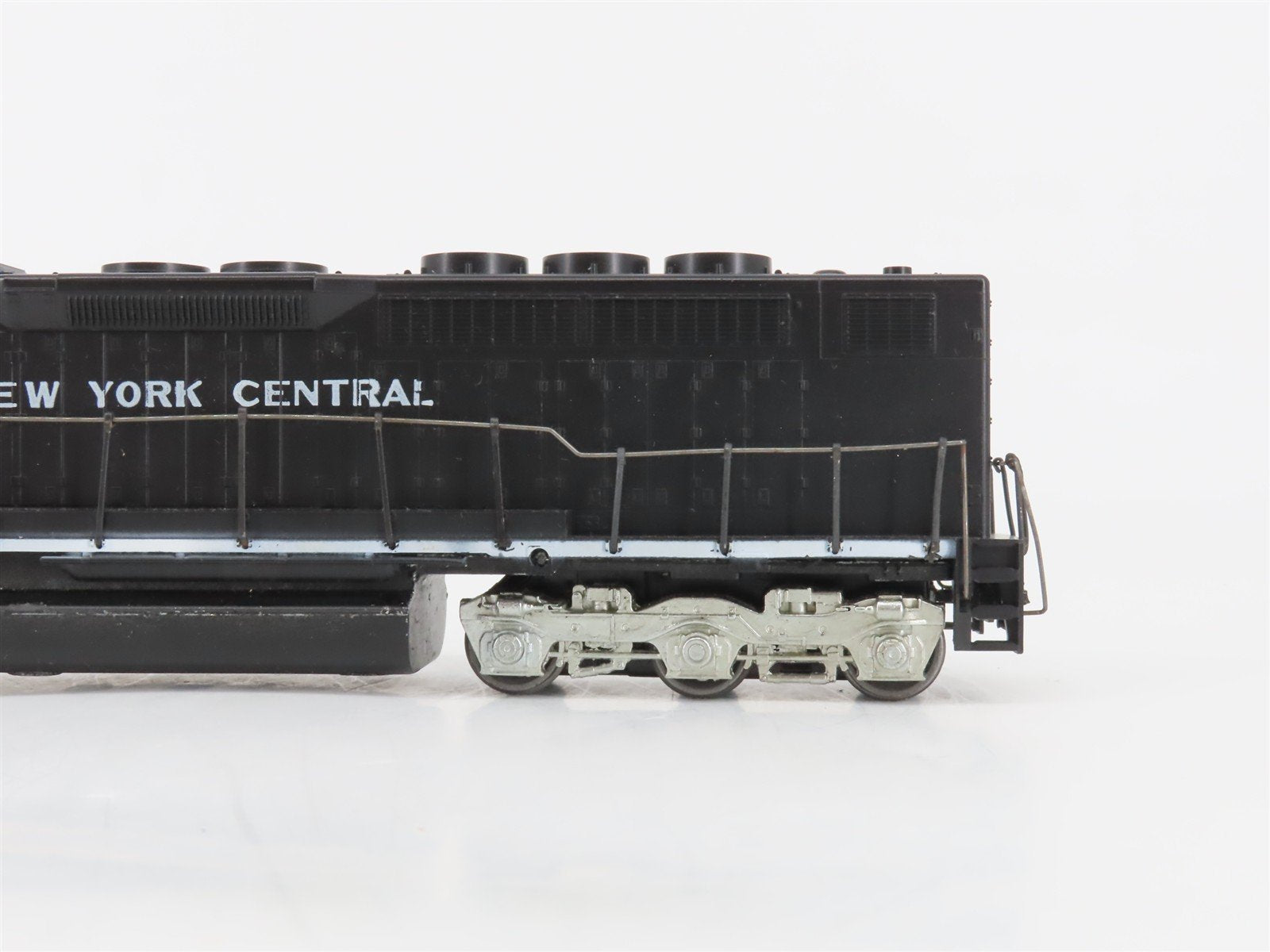 HO Scale Athearn 4104 NYC New York Central EMD SDP40 Diesel Locomotive #7240