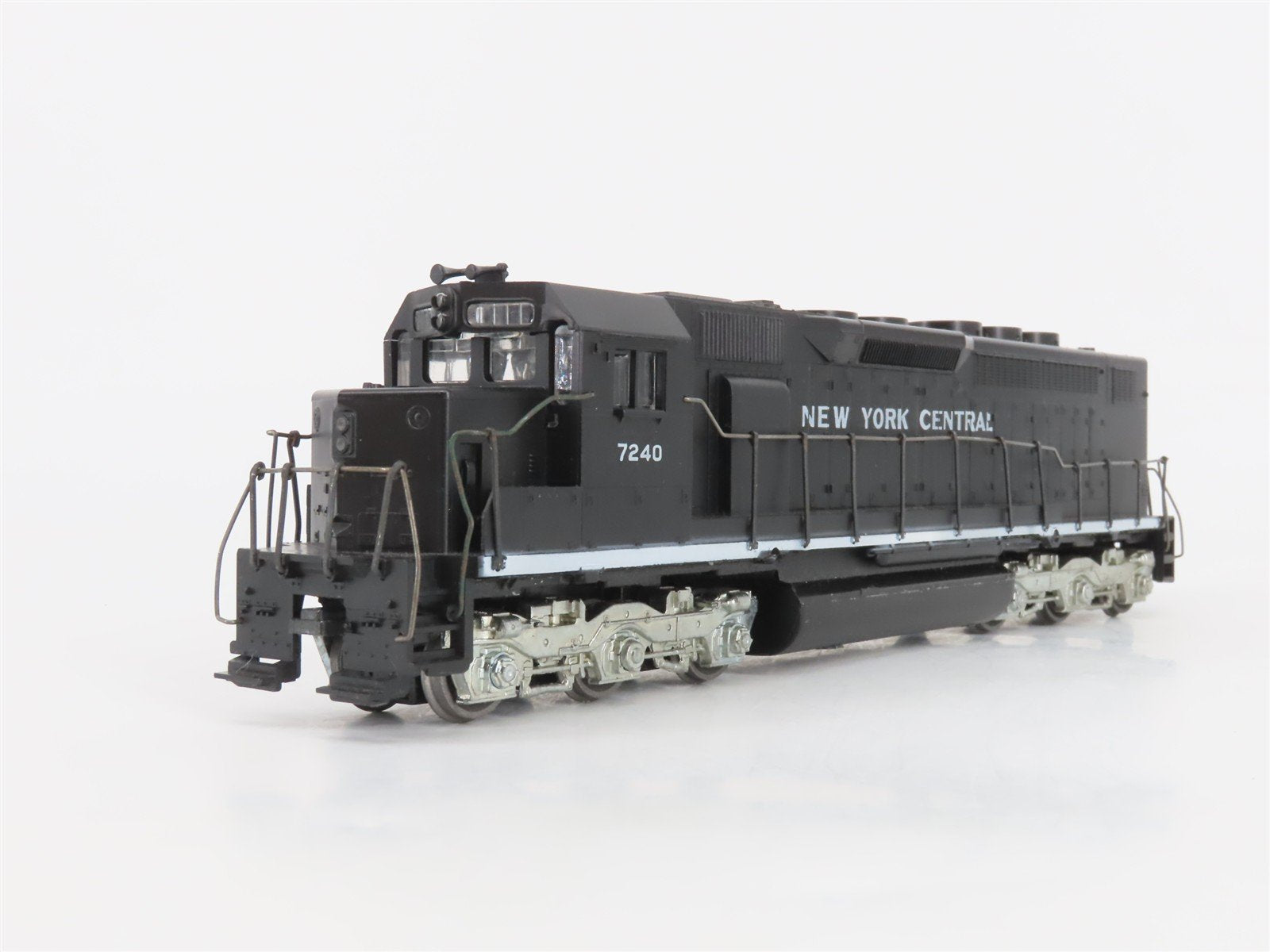 HO Scale Athearn 4104 NYC New York Central EMD SDP40 Diesel Locomotive #7240