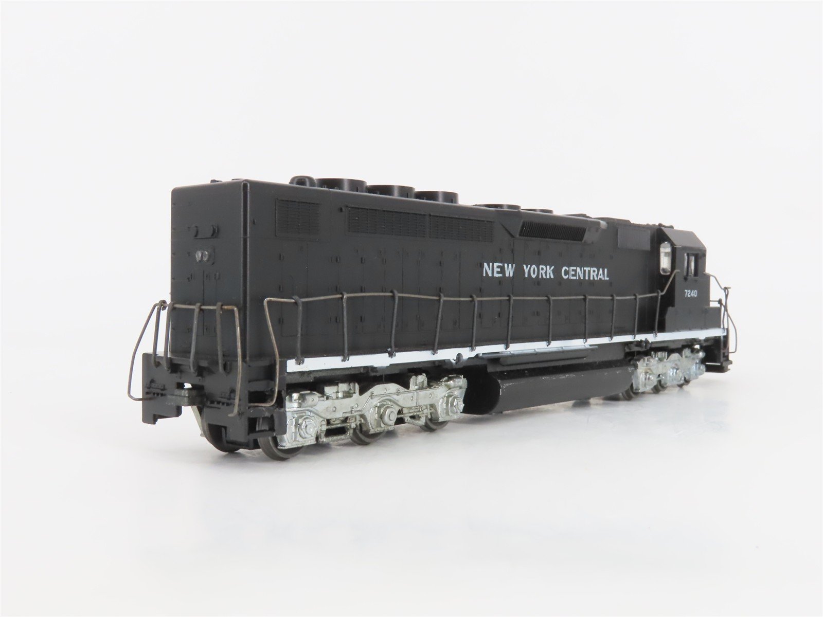 HO Scale Athearn 4104 NYC New York Central EMD SDP40 Diesel Locomotive #7240