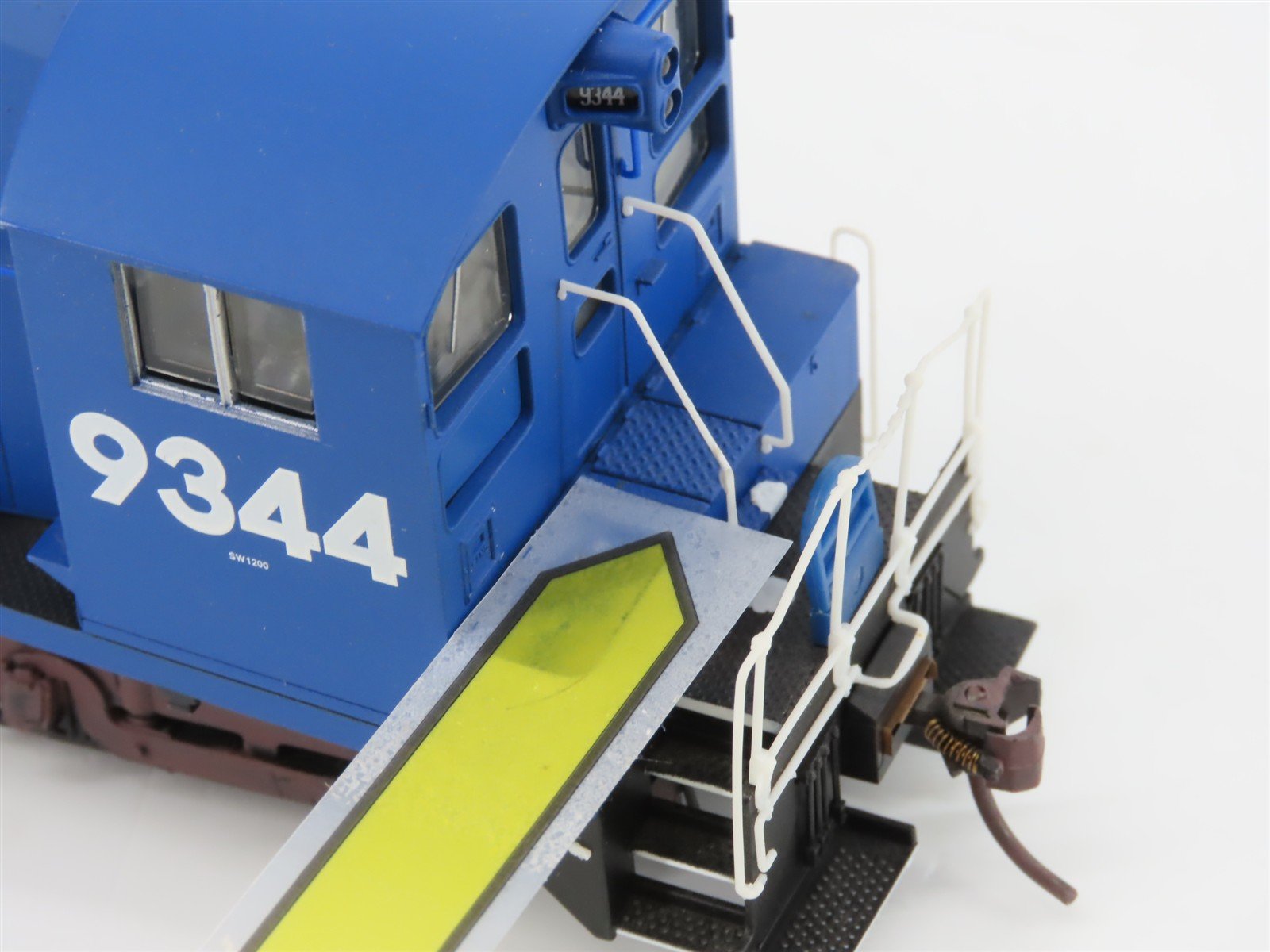 HO Scale Proto 2000 CR Conrail SW1200 Diesel Switcher #9344 w/ DCC - Customized