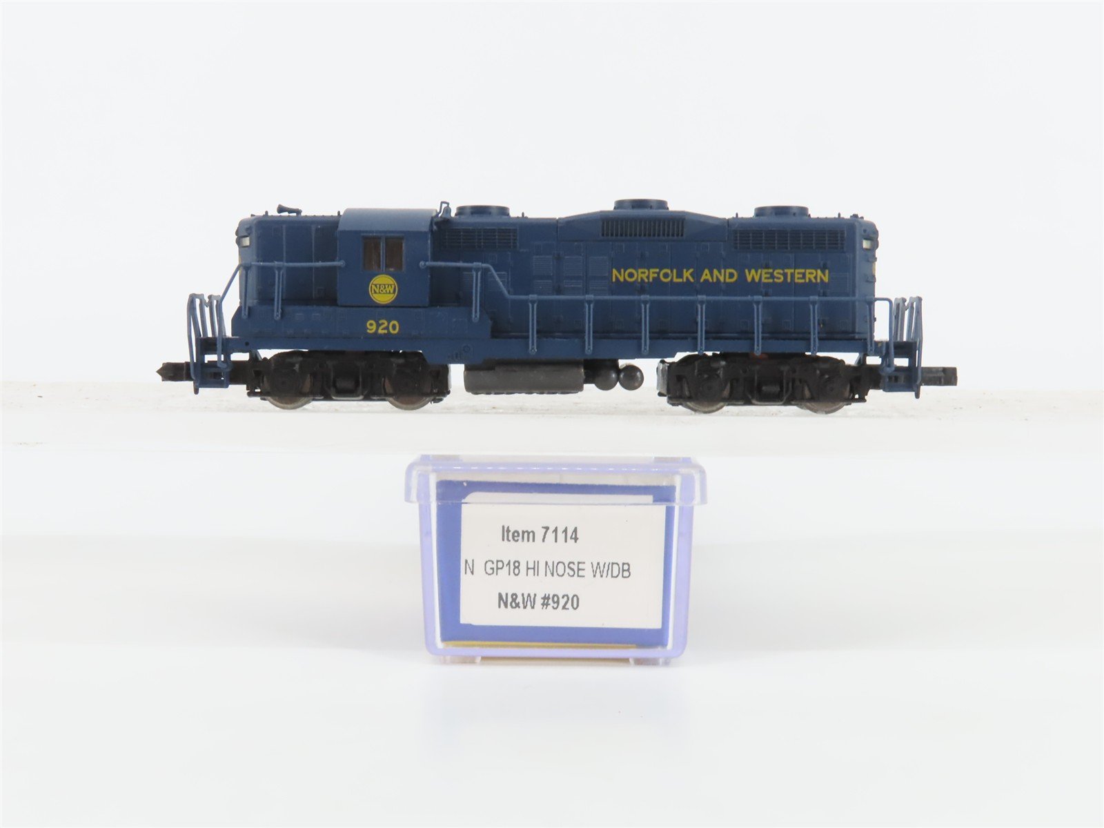 N Scale Life-Like 7114 N&W Norfolk & Western EMD GP18 High Nose Diesel #920