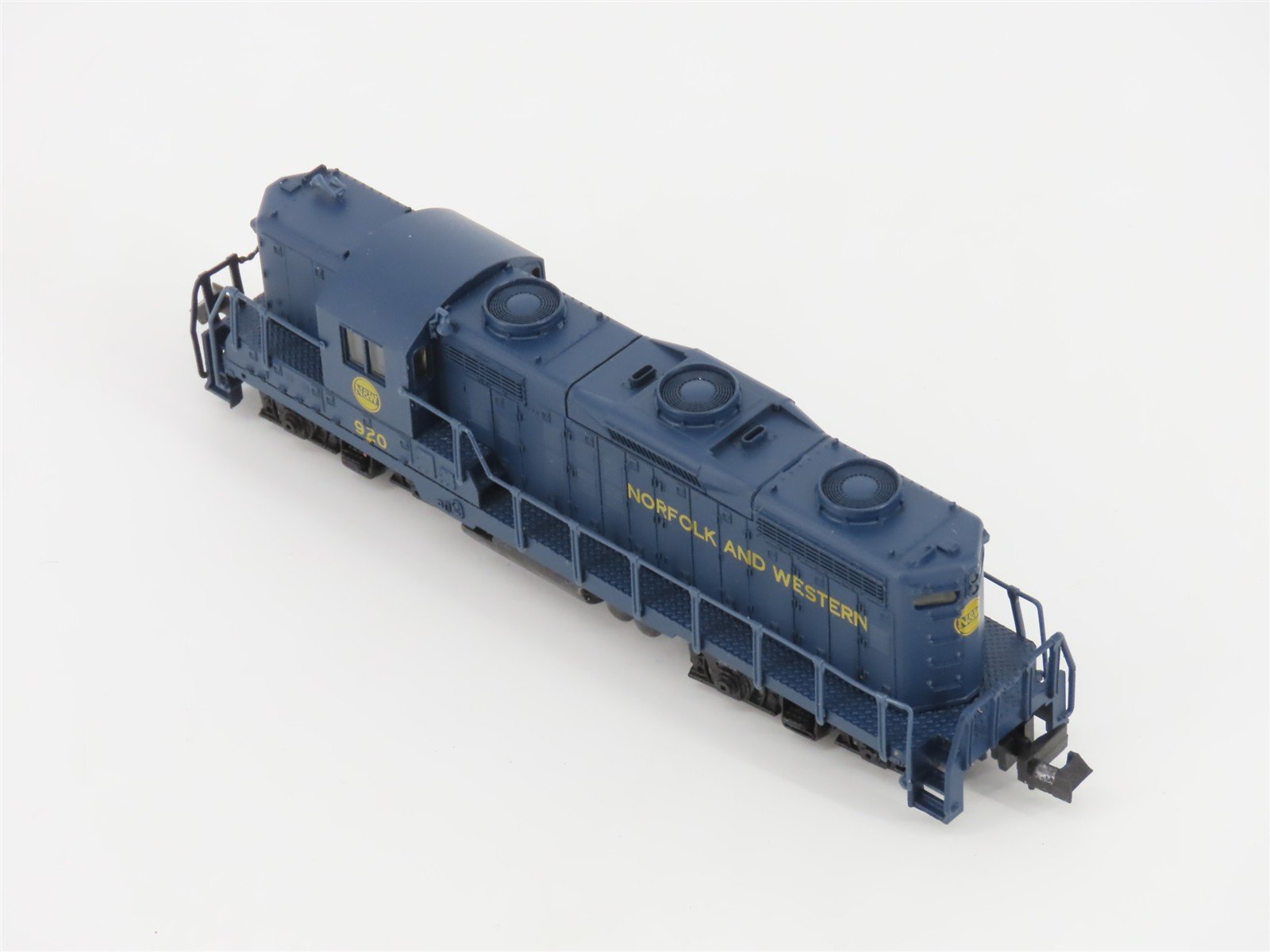 N Scale Life-Like 7114 N&W Norfolk & Western EMD GP18 High Nose Diesel #920