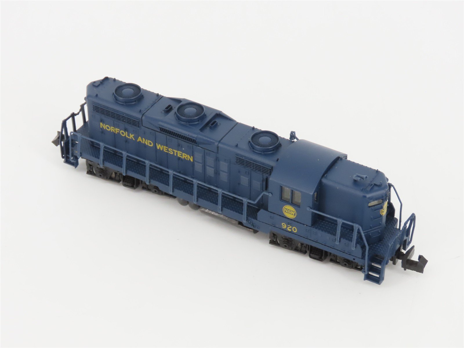 N Scale Life-Like 7114 N&W Norfolk & Western EMD GP18 High Nose Diesel #920