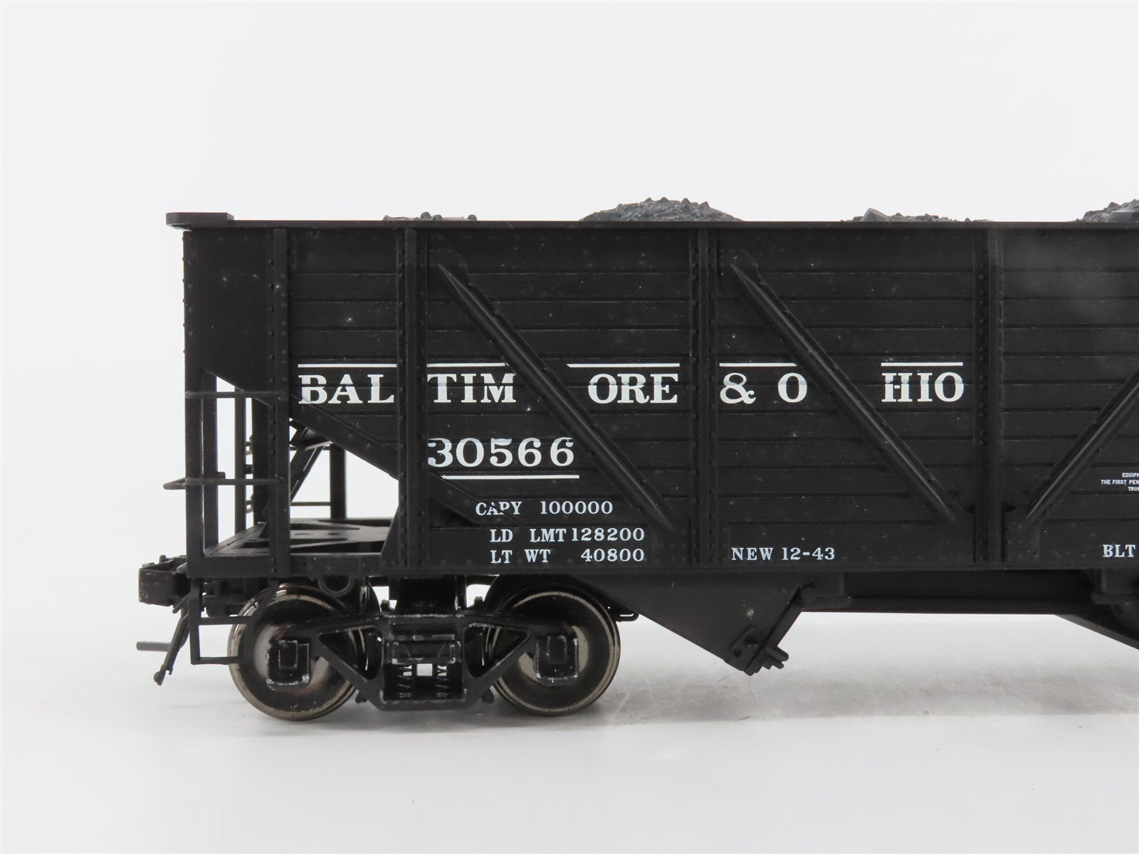 O Scale 2-Rail Atlas 7421-1 B&O War Emergency 2-Bay Hopper #30566 w/ Coal Load