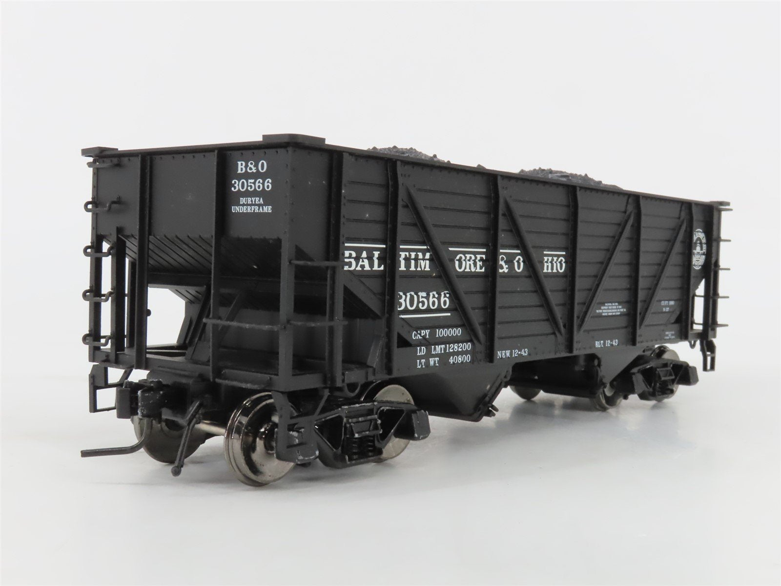 O Scale 2-Rail Atlas 7421-1 B&O War Emergency 2-Bay Hopper #30566 w/ Coal Load