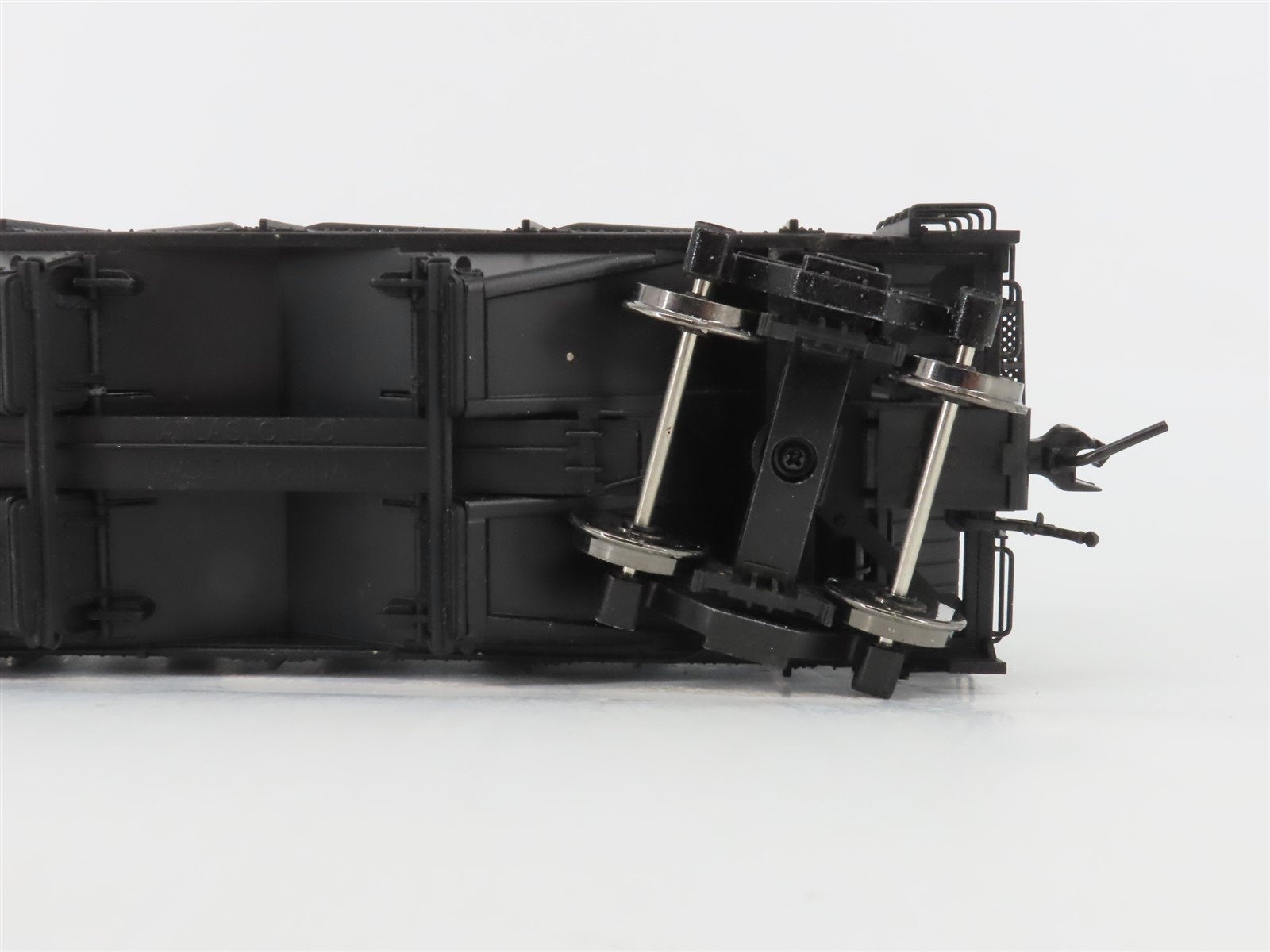 O Scale 2-Rail Atlas 7421-1 B&O War Emergency 2-Bay Hopper #30566 w/ Coal Load