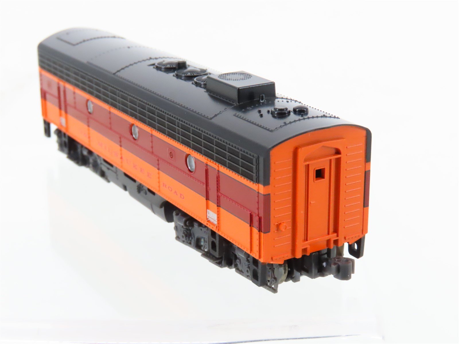 N Scale Kato 106-0430 MILW Milwaukee Road FP7 A/B Diesel Locomotive Set