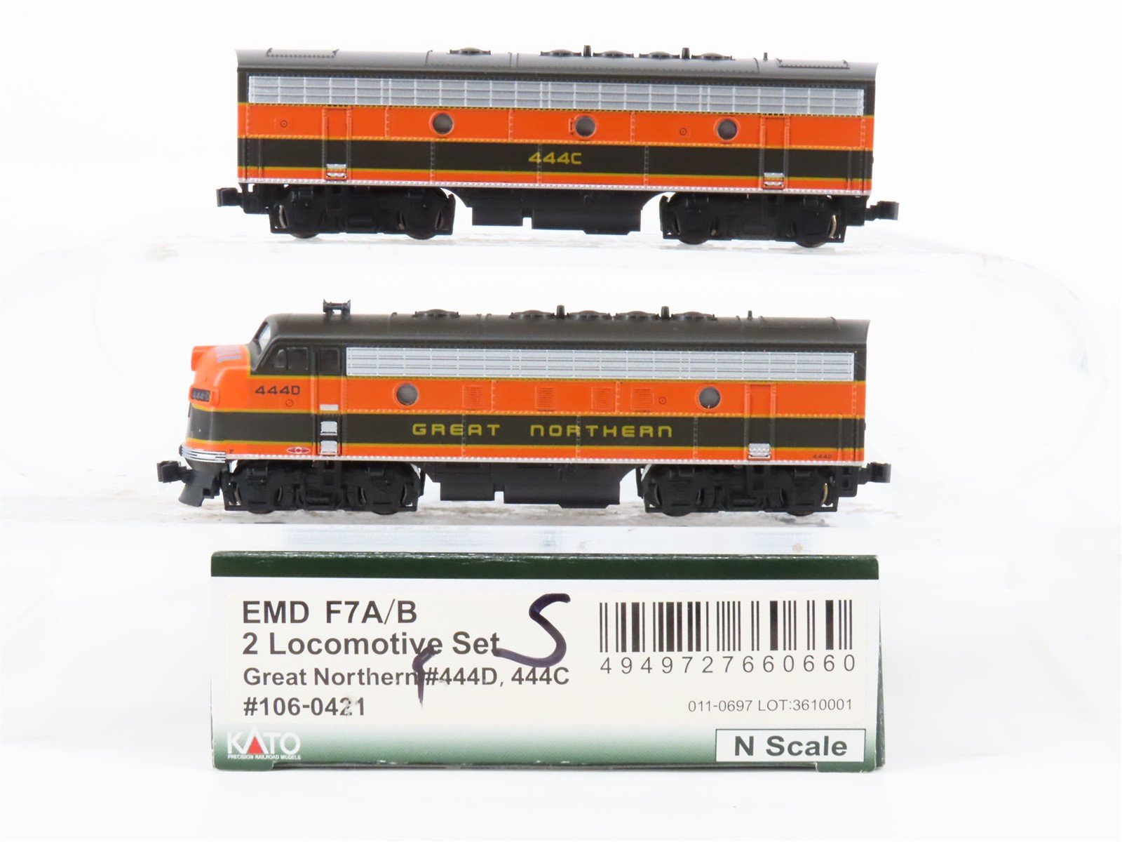 N Scale Kato 106-0421 GN Great Northern F7 A/B Diesel Locomotive Set