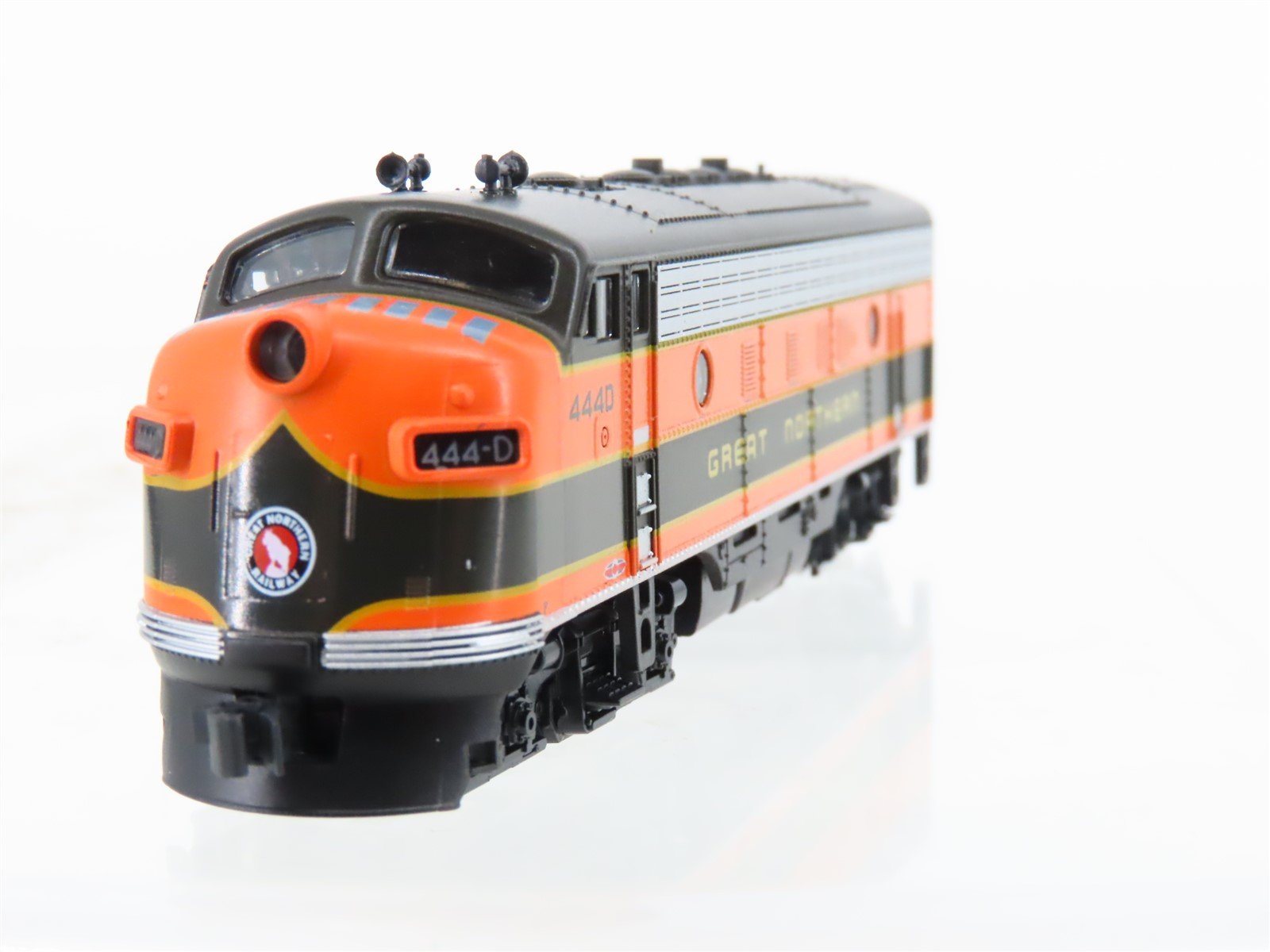 N Scale Kato 106-0421 GN Great Northern F7 A/B Diesel Locomotive Set