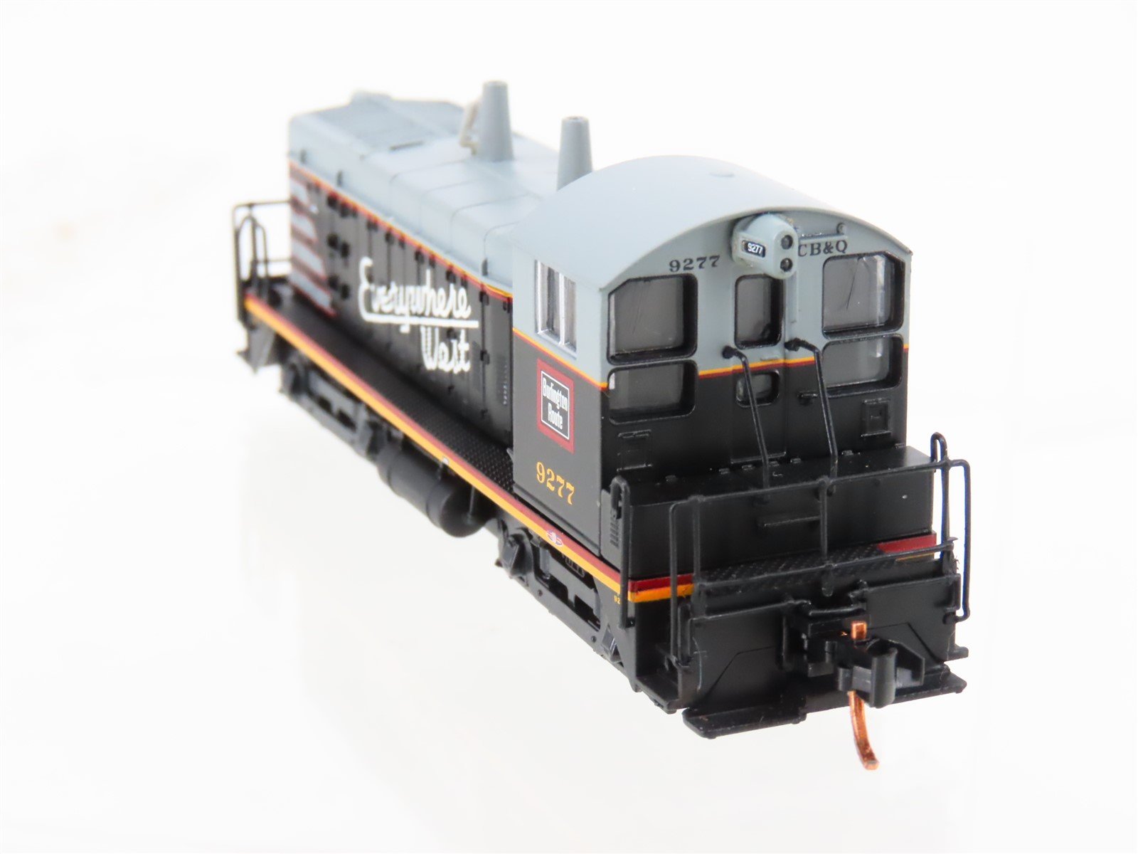 N Scale Walthers 920-80153 CBQ Burlington SW9/1200 Diesel Locomotive #9277