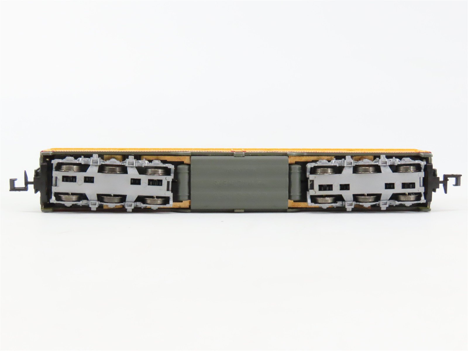 N Scale Life-Like 920-34104 UP Union Pacific EMD E8B Diesel Locomotive #930B