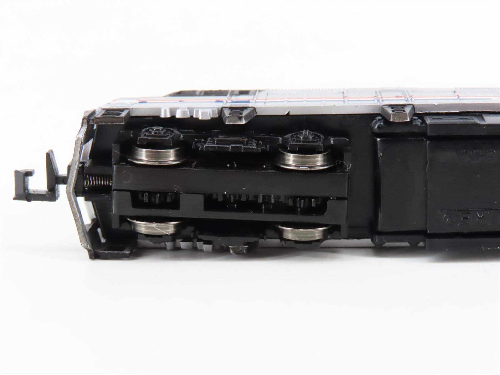 N Scale Life-Like 433-7641 Amtrak F40PH Diesel Locomotive #381