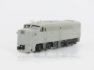 N Scale Life-Like 7431 Undecorated FA1/FB1 Diesel Locomotive Set