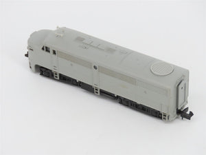 N Scale Life-Like 7431 Undecorated FA1/FB1 Diesel Locomotive Set