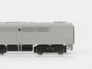 N Scale Life-Like 7431 Undecorated FA1/FB1 Diesel Locomotive Set
