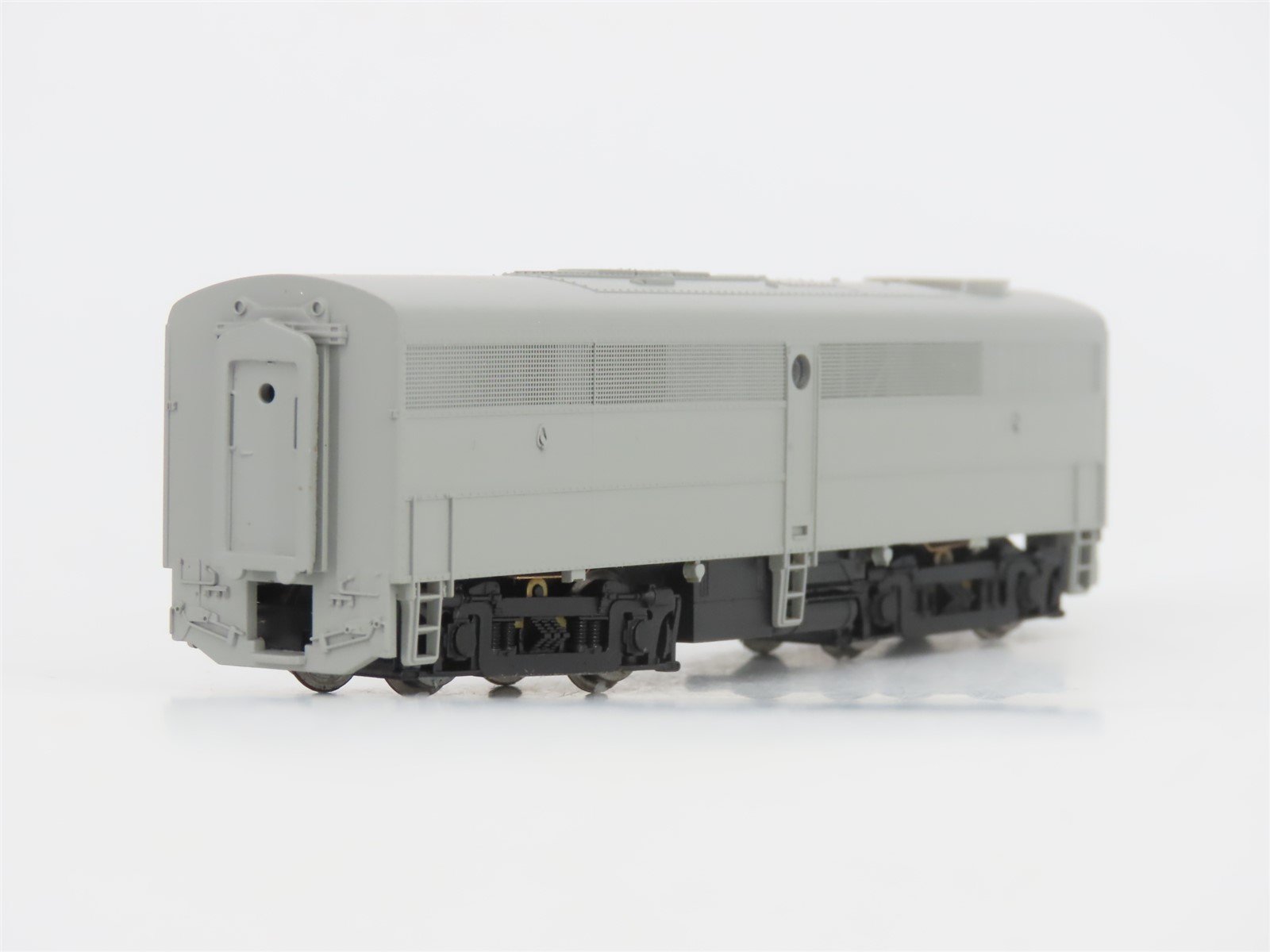 N Scale Life-Like 7431 Undecorated FA1/FB1 Diesel Locomotive Set