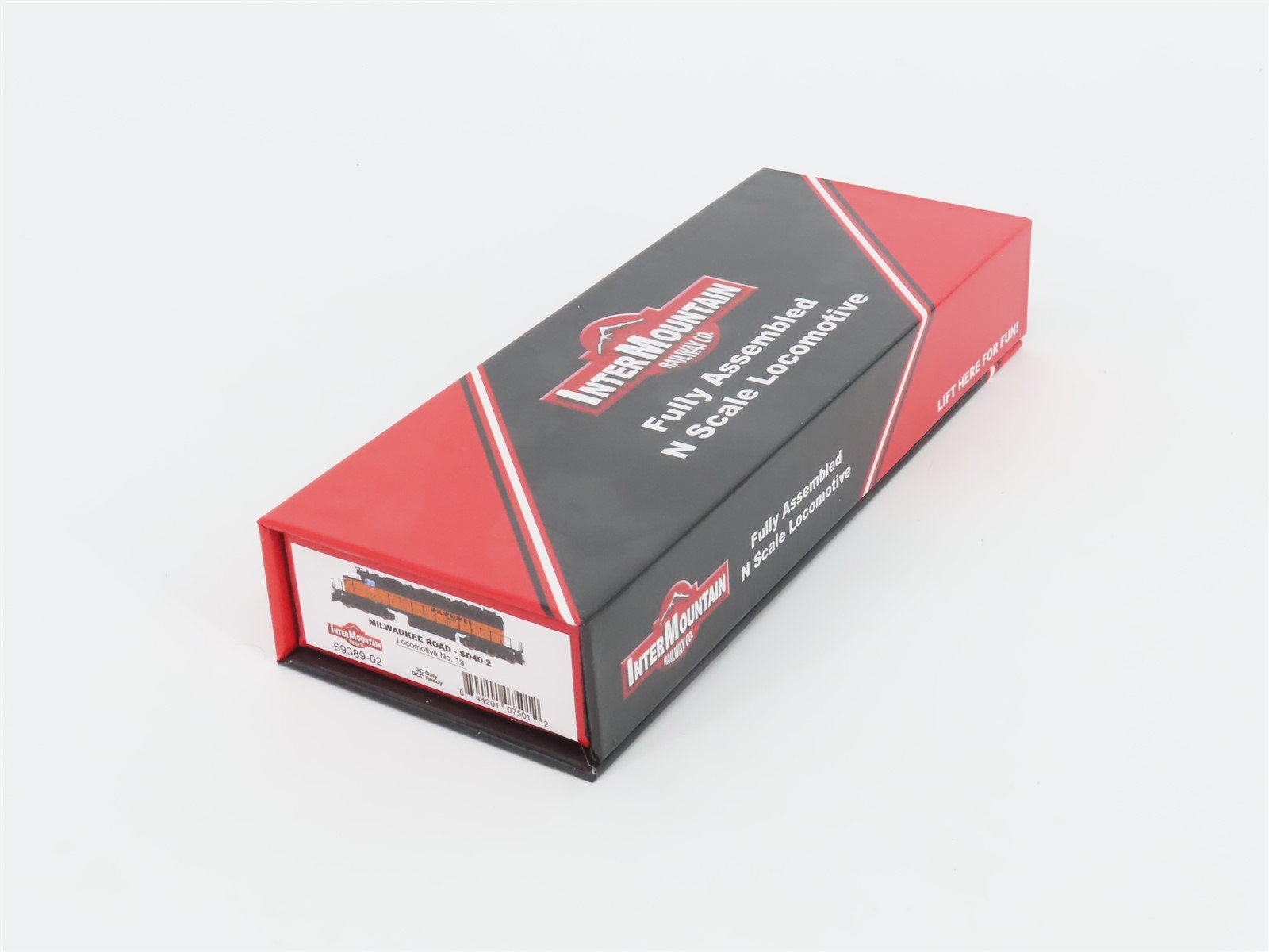N Scale Intermountain 69389-2 MILW Milwaukee Road SD40-2 Diesel Loco #19