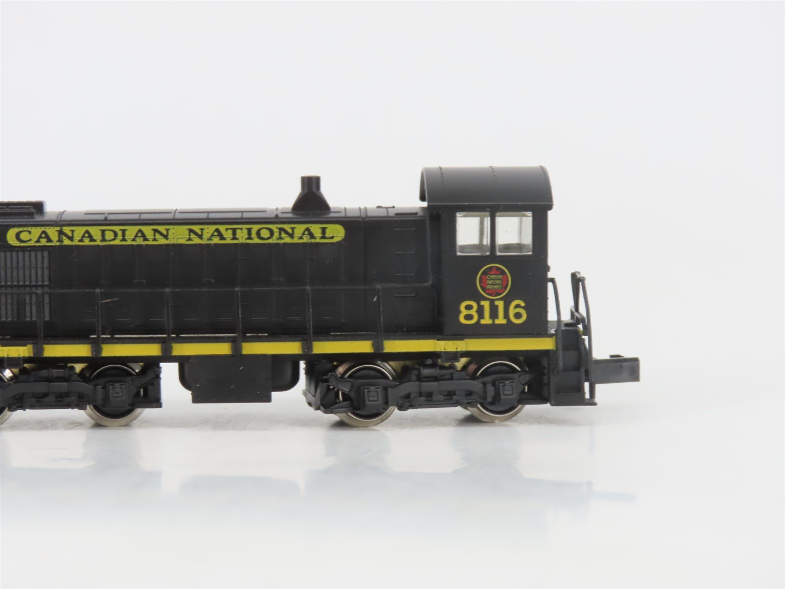 N Scale Arnold 5070 CN Canadian National S2 Diesel Locomotive #8116