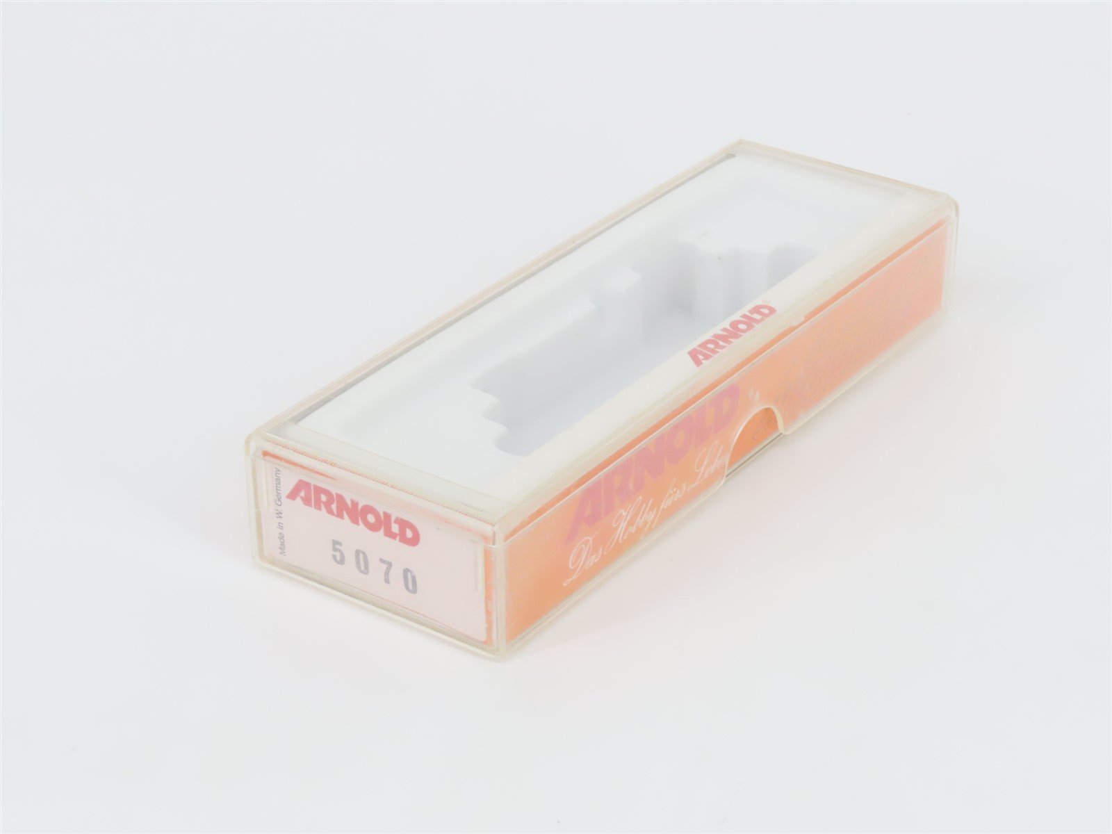 N Scale Arnold 5070 CN Canadian National S2 Diesel Locomotive #8116