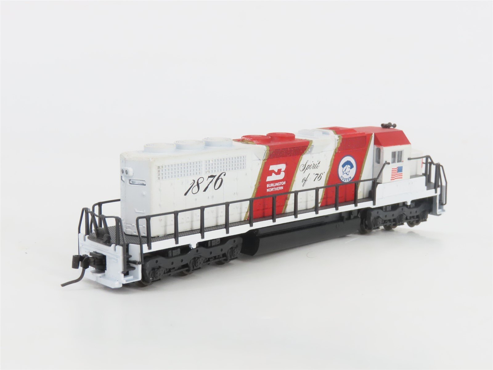 N Scale KATO BN Burlington Northern Bi-Centennial SD40 Diesel Locomotive #1876
