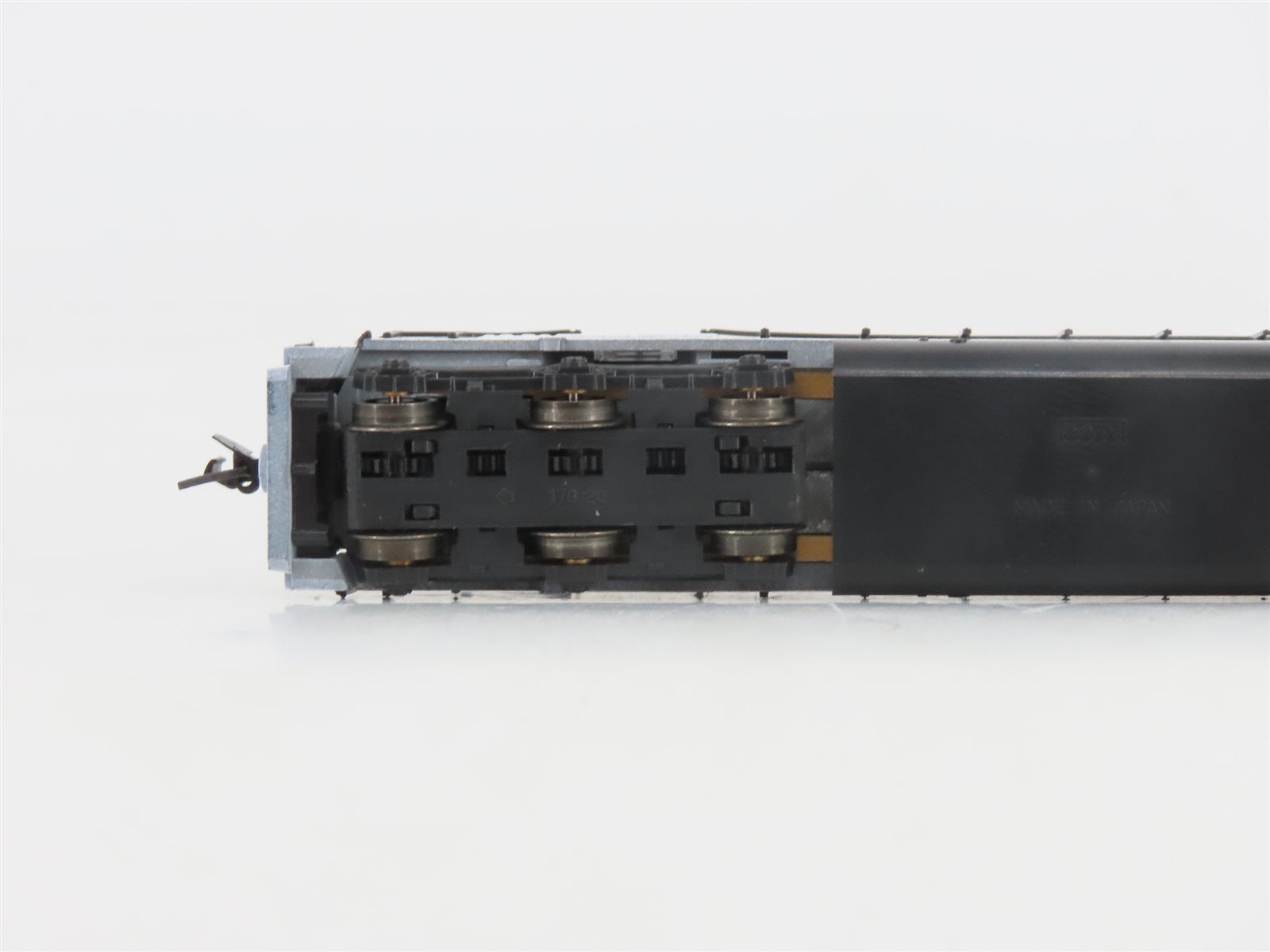 N Scale KATO BN Burlington Northern Bi-Centennial SD40 Diesel Locomotive #1876