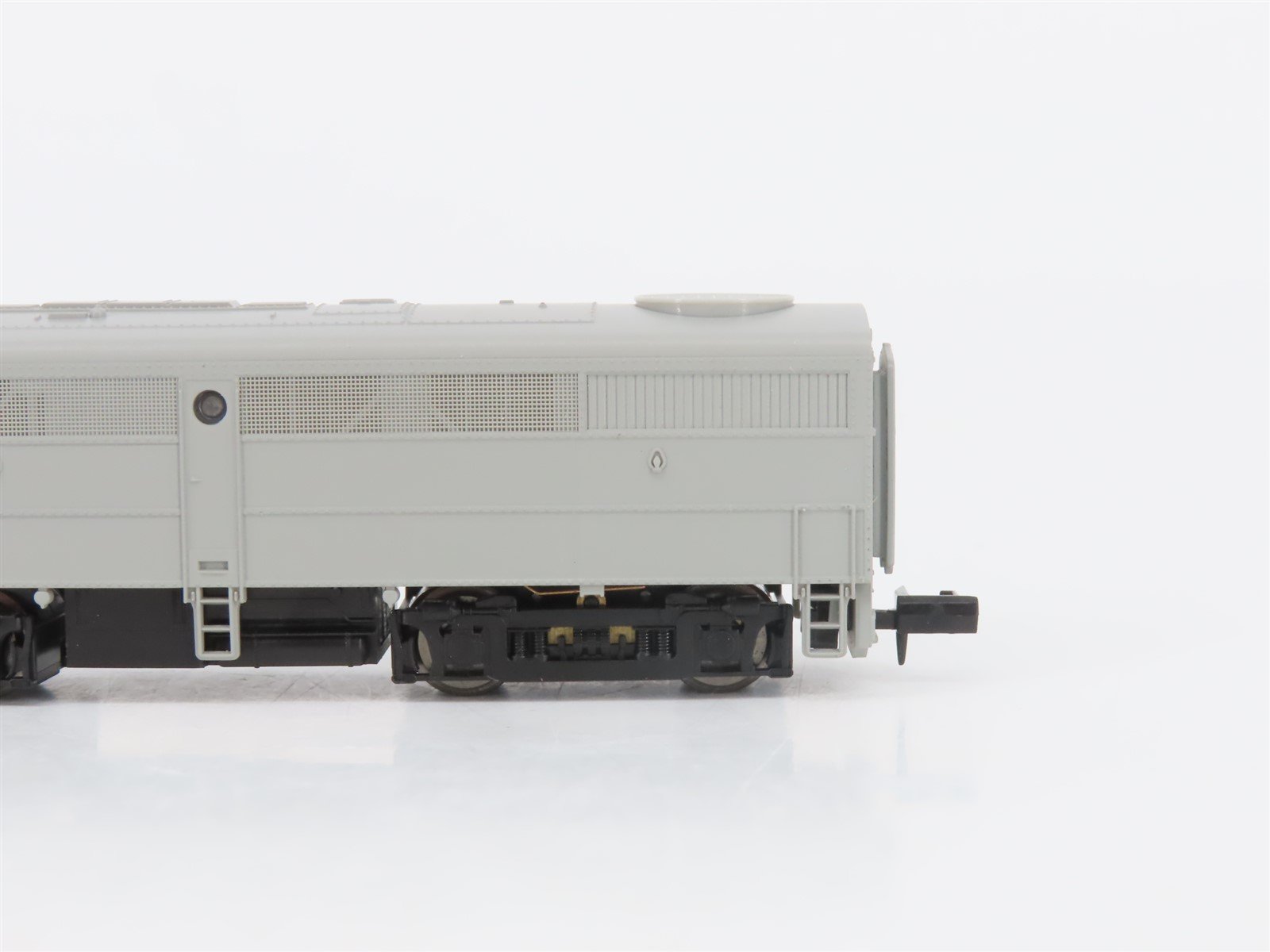 N Scale Life-Like 7431 Undecorated FA1/FB1 Diesel Locomotive Set