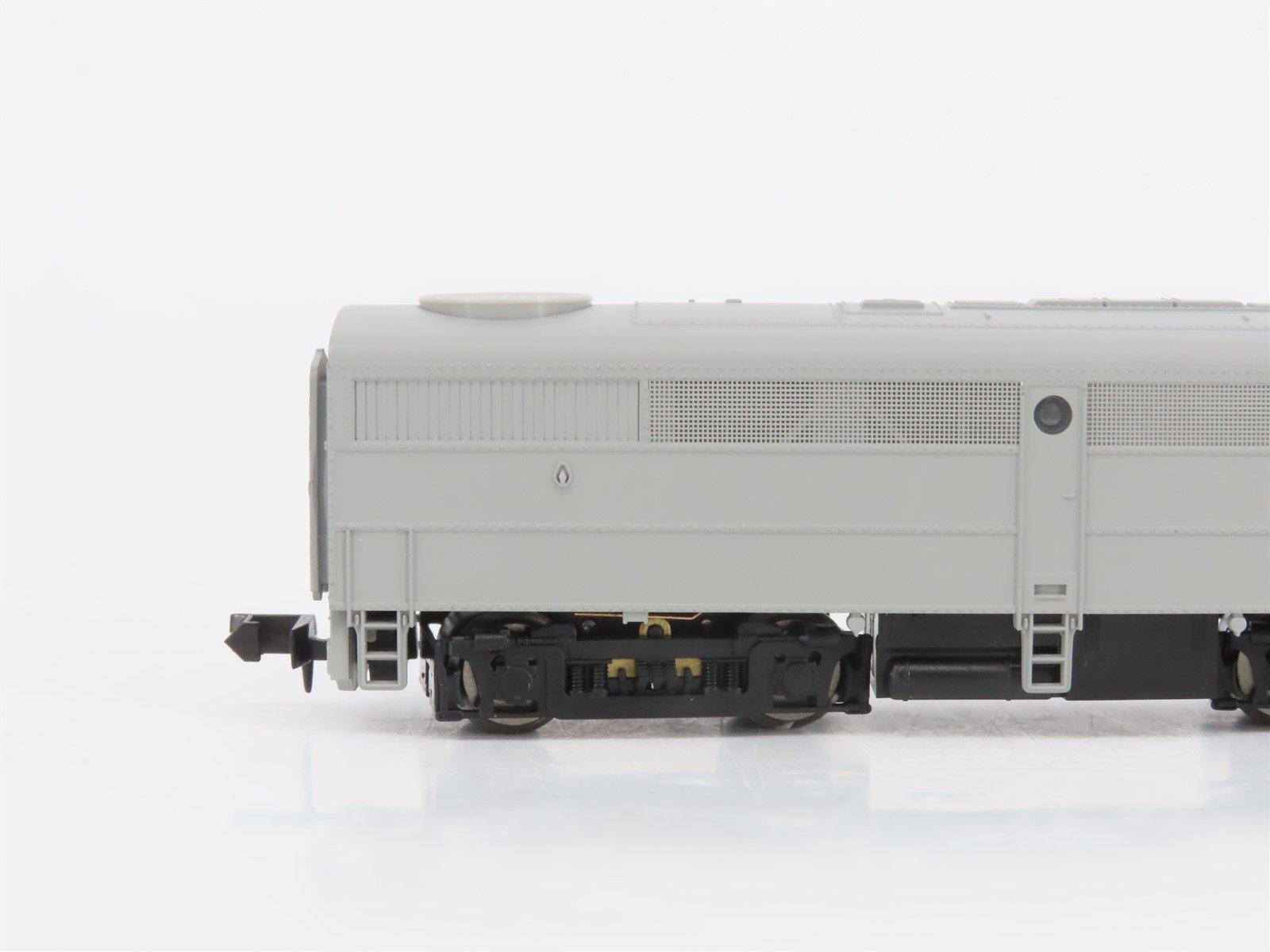 N Scale Life-Like 7431 Undecorated FA1/FB1 Diesel Locomotive Set