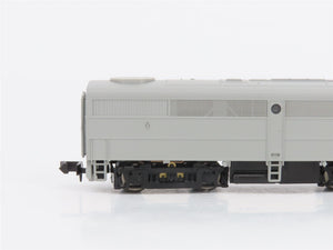 N Scale Life-Like 7431 Undecorated FA1/FB1 Diesel Locomotive Set